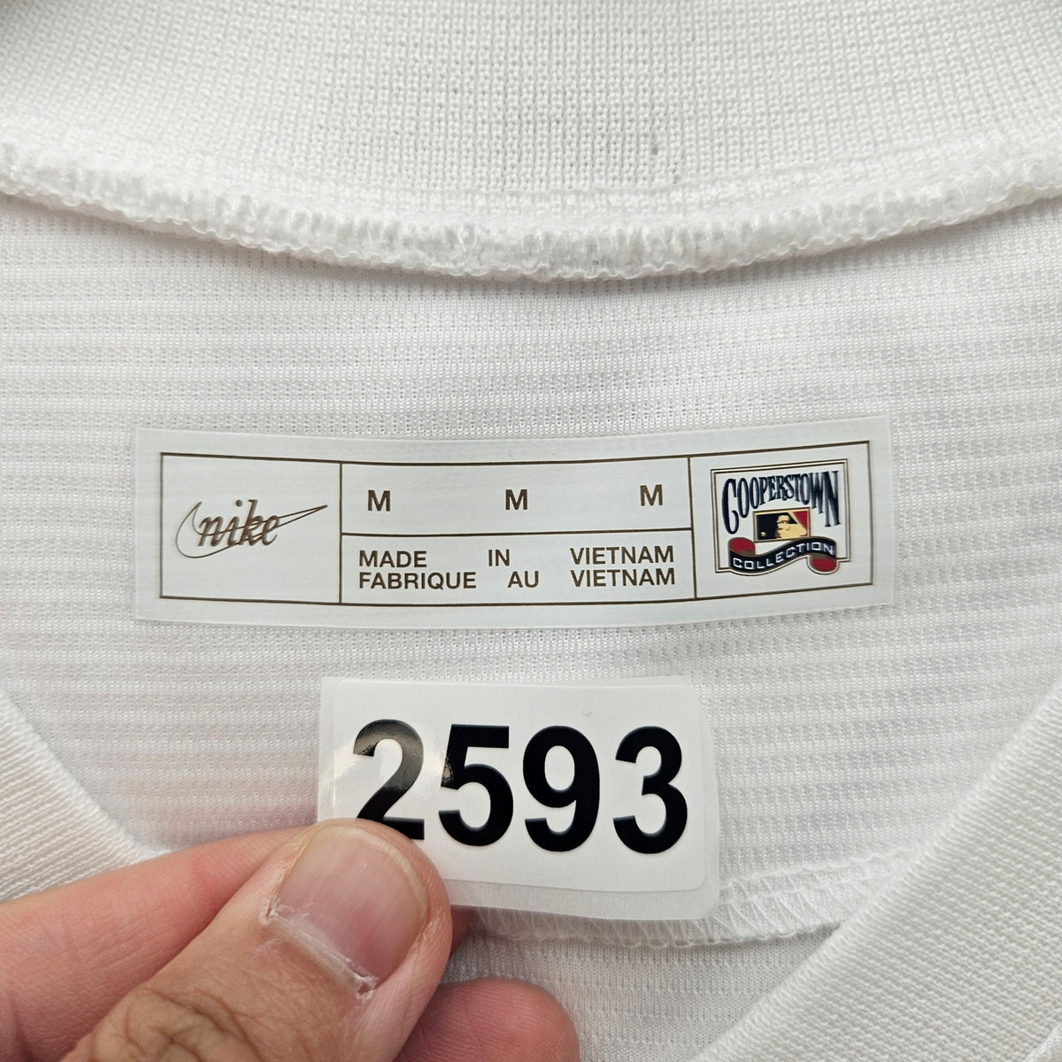 NIKE x ATLANTA BRAVES MEN'S MEDIUM BASEBALL JERSEY WHITE BLUE NWOT COOPERSTOWN