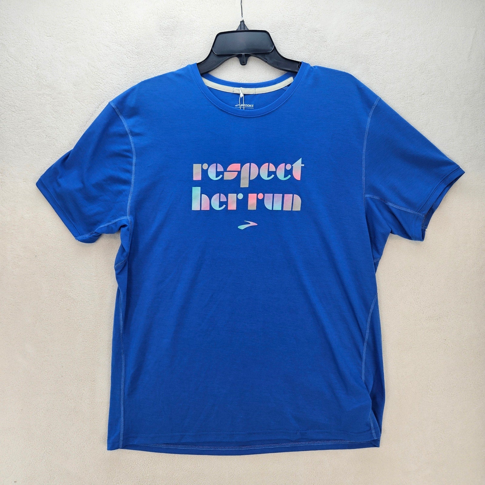 BROOKS WOMEN'S LARGE DISTANCE GRAPHIC SHORT SLEEVE BLUE TEE RESPECT HER RUN NWT