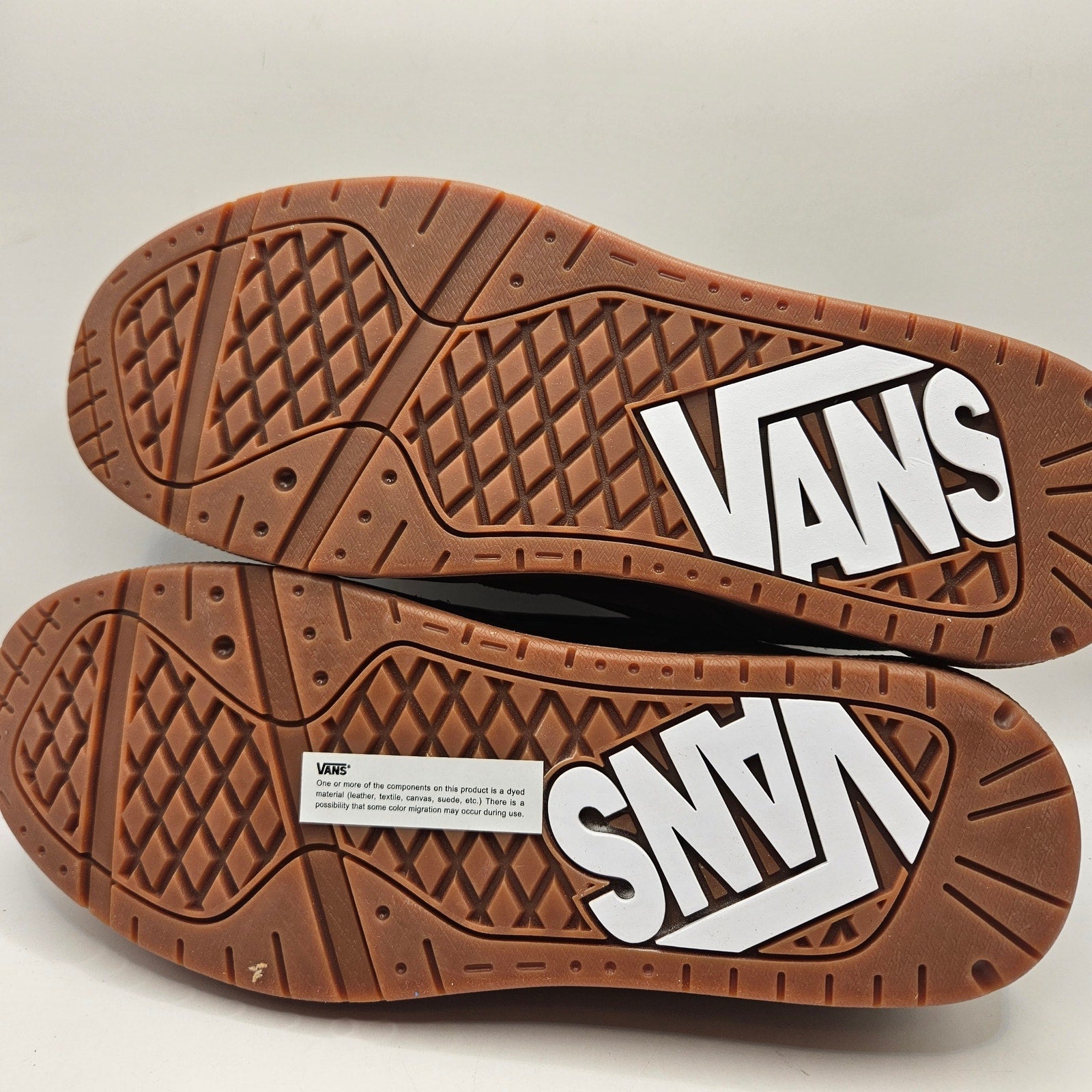 VANS MEN'S 10 UPLAND SUEDE BUNGEE CORD NWOB RARE