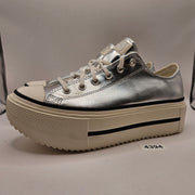 CONVERSE MEN'S 9.5 CHUCK TAYLOR DOUBLE STACK PLATFORM SILVER METALLIC A16406C