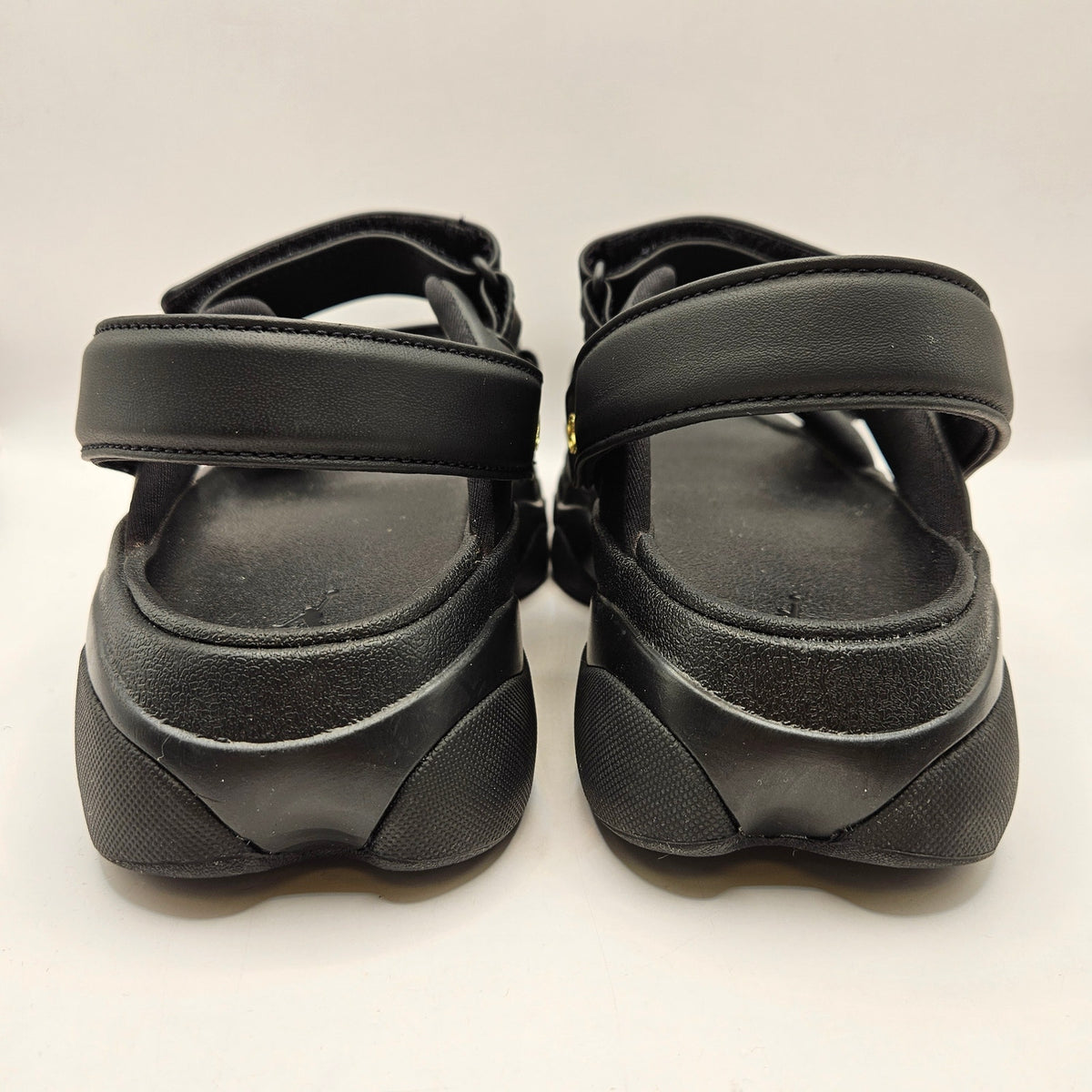 JORDAN WOMEN'S 8 DEJA SANDALS FN5036-001 BLACK METALLIC GOLD
