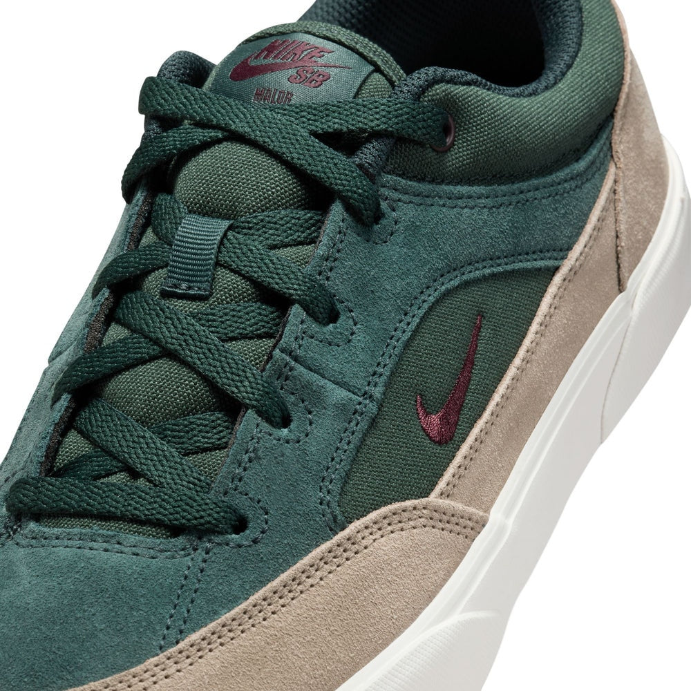 NIKE MEN'S 10.5 SB MALOR SEAWEED BURGUNDY CRUSH KHAKI NIB FV6064-300