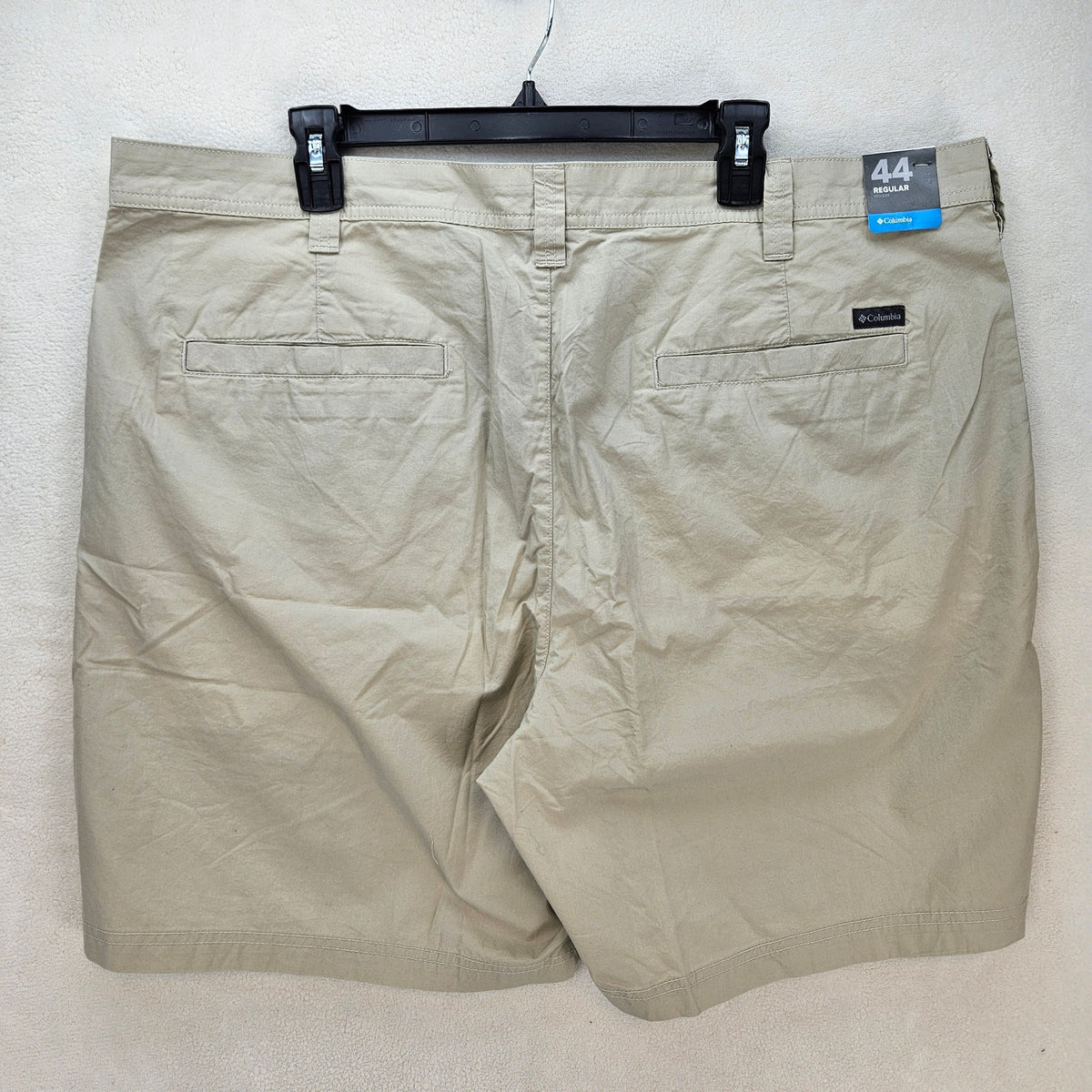 COLUMBIA MEN'S 44 WASHED OUT SHORT BEIGE 8" INSEAM NWT