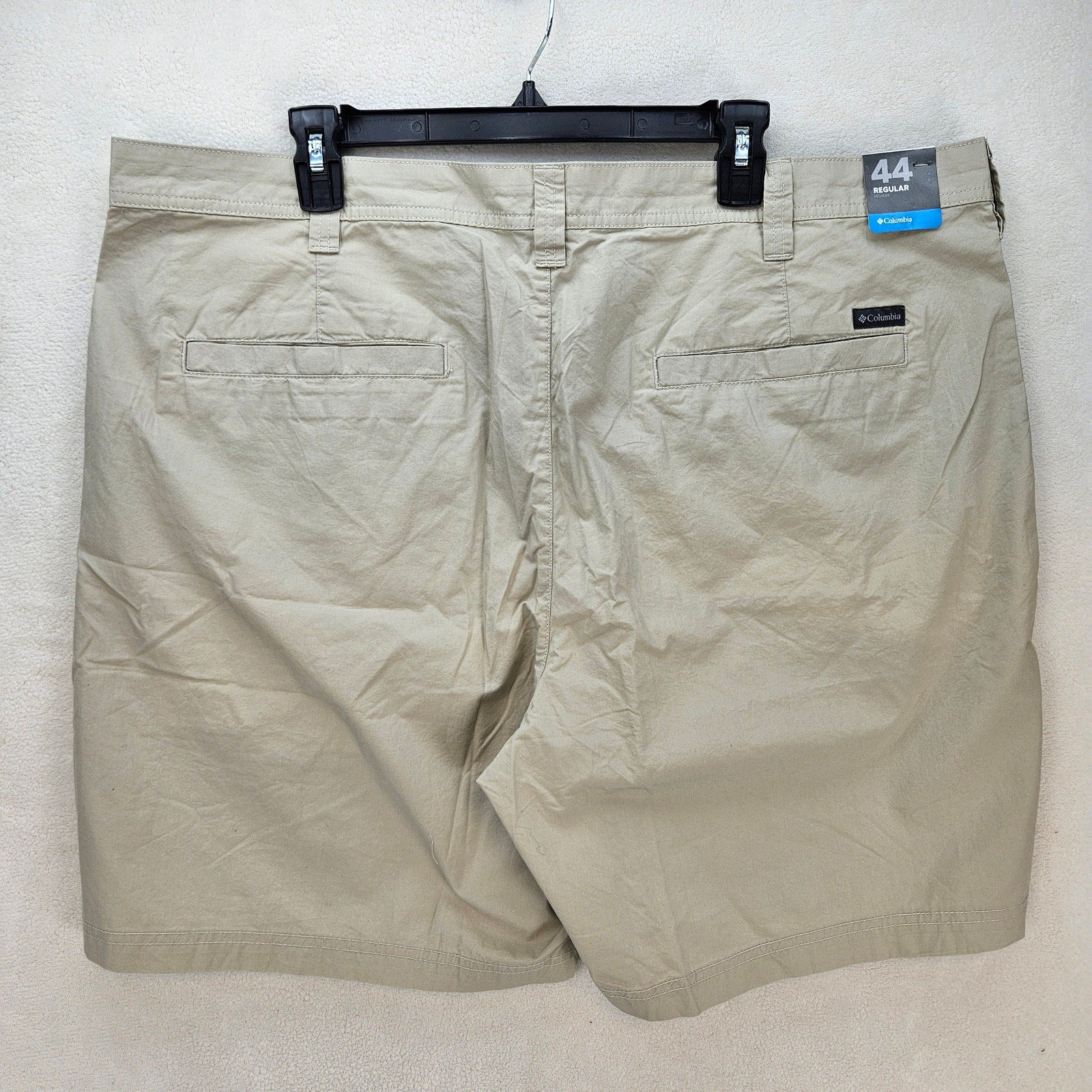 COLUMBIA MEN'S 44 WASHED OUT SHORT BEIGE 8" INSEAM NWT