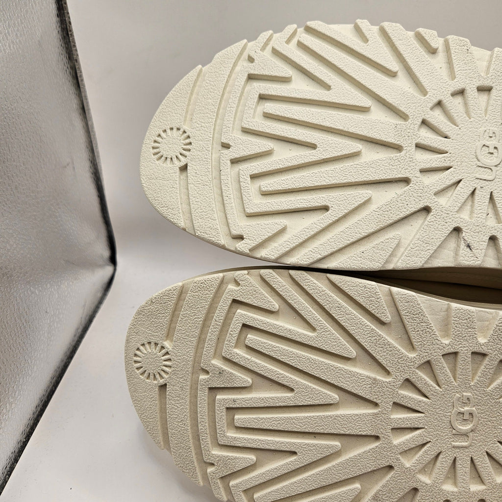 UGG WOMEN'S 11 GOLDENGLOW PLATFORM SLIDES SANDALS IN SAND NWOB 1167430
