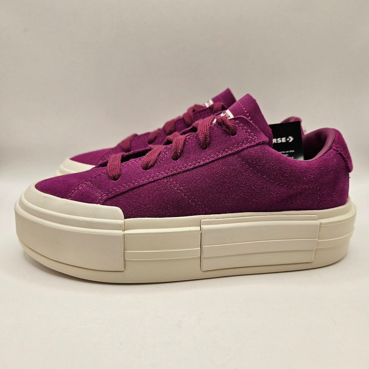 CONVERSE WOMEN'S 6.5 CHUCK TAYLOR ALLSTAR CRUISE LO QUANTUM VIOLET EGRET A10089C