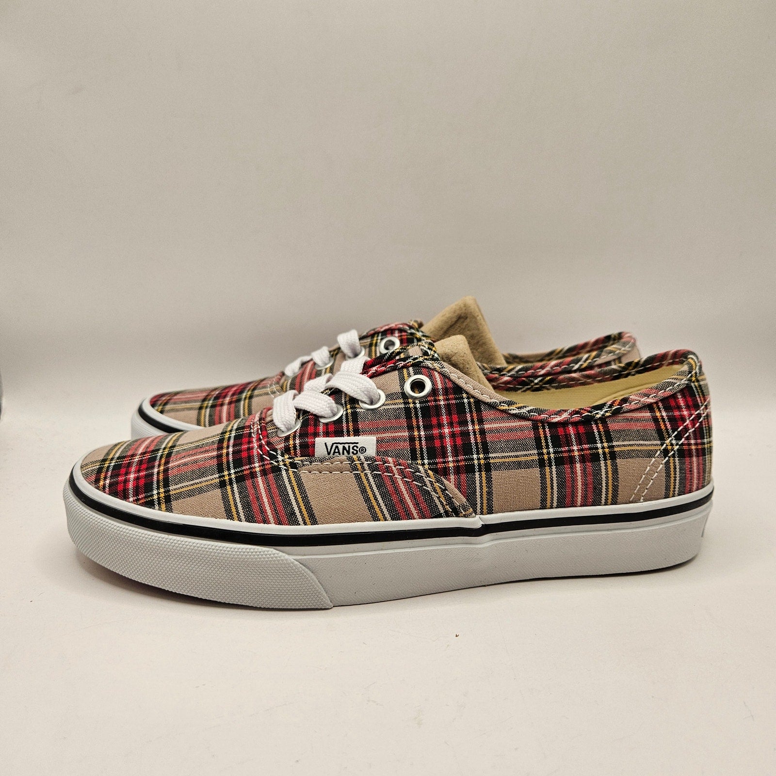 VANS WOMEN'S 6.5 AUTHENTIC LOW TOP SNEAKER PLAID TAN NWOB VN000EGATAN