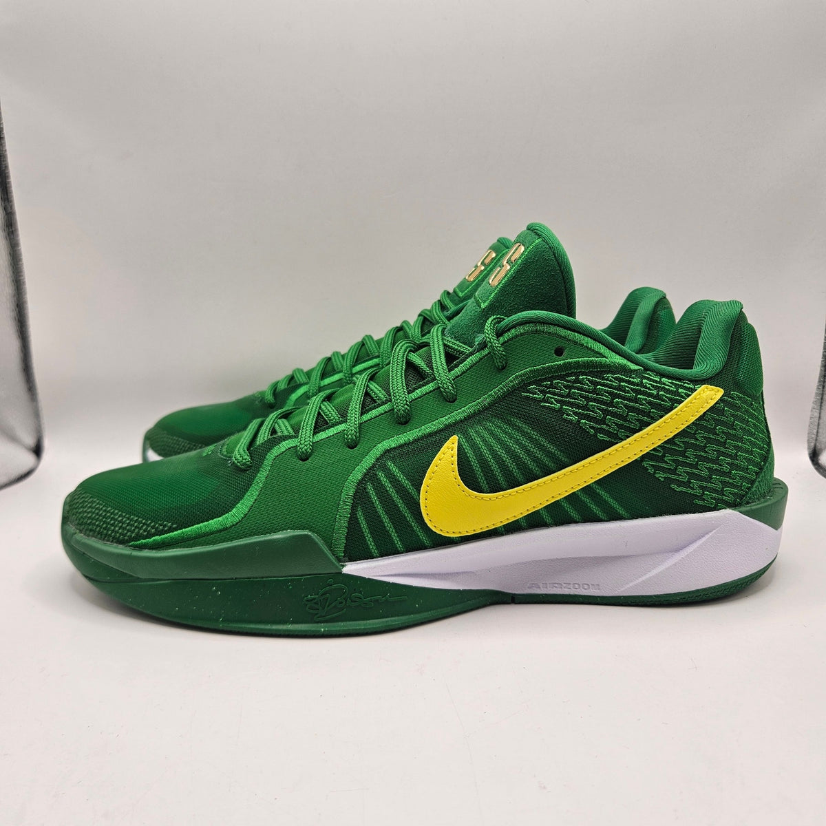 NIKE WOMEN'S 10 SABRINA 2 OREGON LOW TOP MESH BASKETBALL SHOES APPLE GREEN NWOB