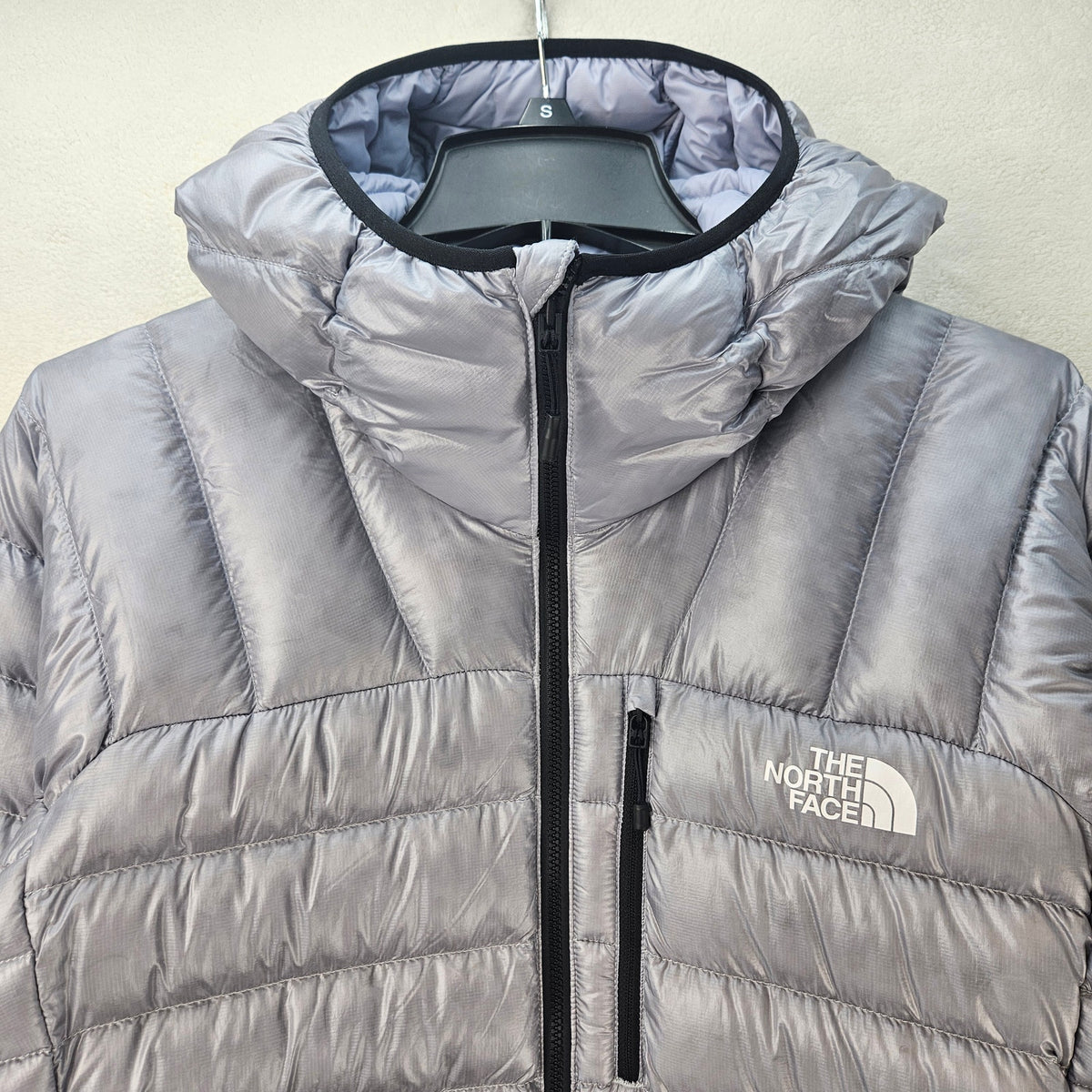 THE NORTH FACE WOMEN'S LARGE SUMMIT BREITHORN HOODIE DOWN JACKET LT NF0A8805BOB