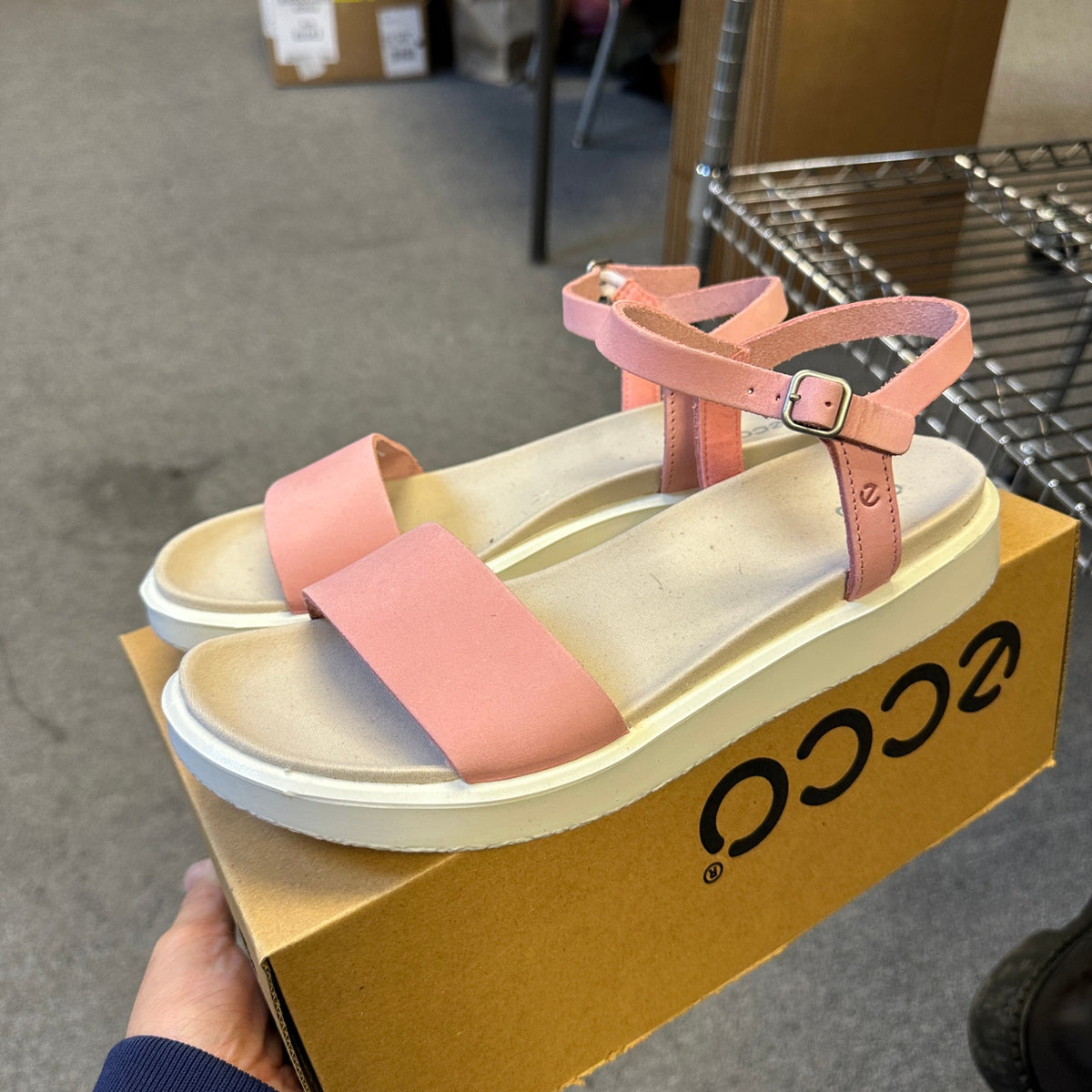 ECCO WOMEN'S 40 FLOWT 3 STRAPS PINK WHITE SANDAL NIB NO LID 27376302363