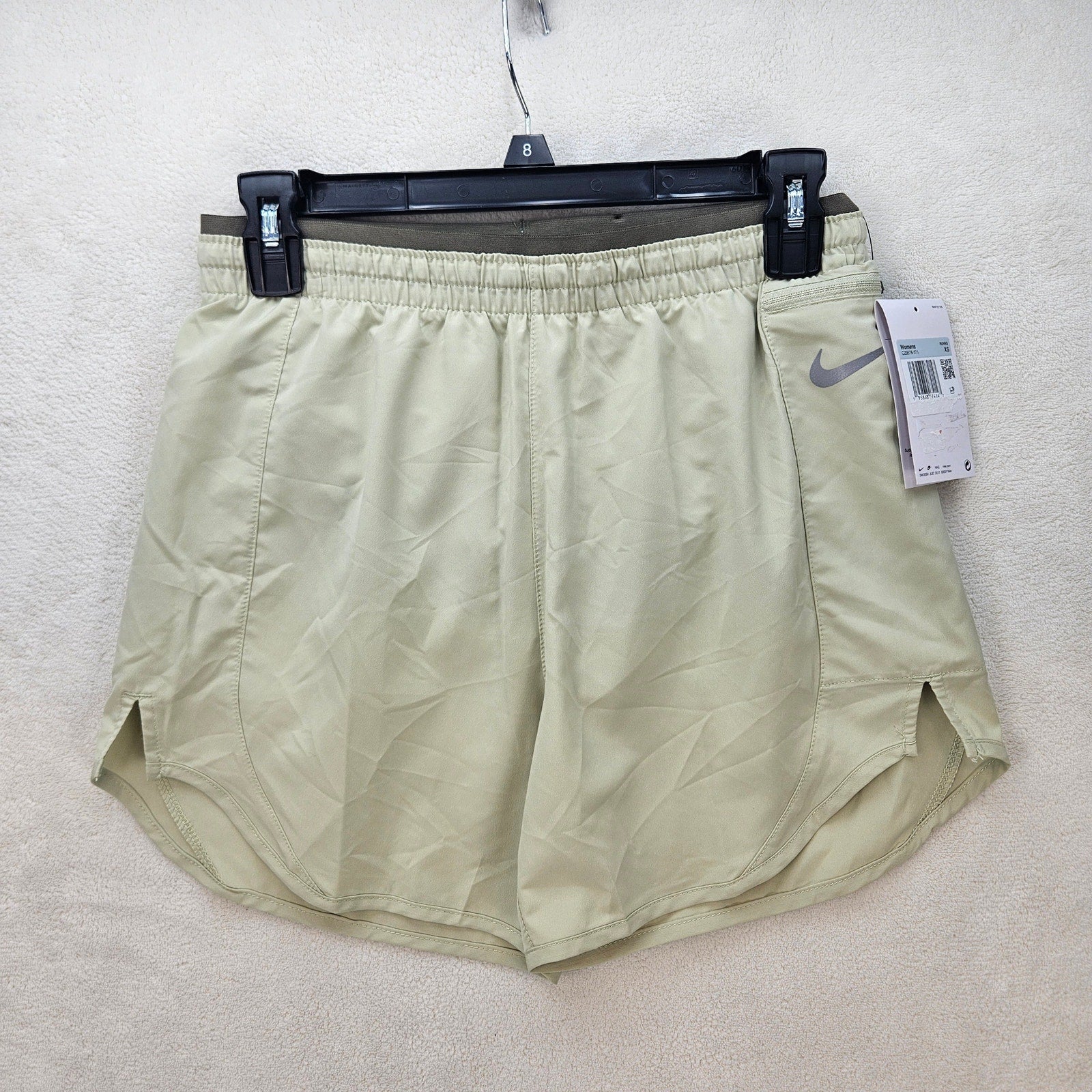ADIDAS WOMEN'S XS DRI FIT TEMPO LUXE 5" RUNNING SHORTS GREEN