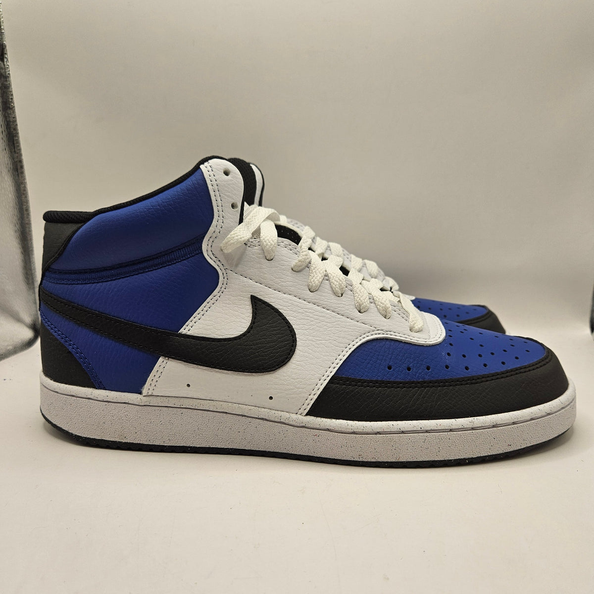 NIKE MEN'S 10.5 VISION COURT ROYAL BLUE MID TOP SNEAKER NWOB FQ8740-480