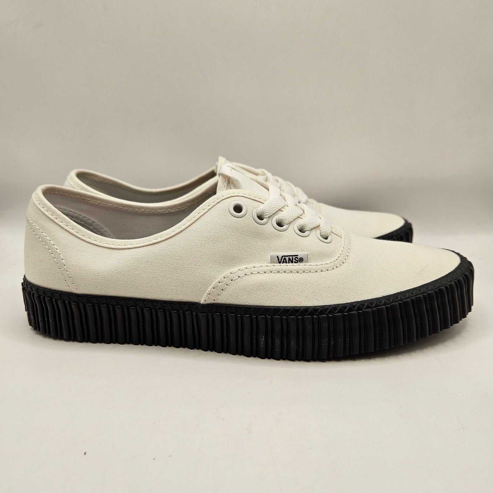 VANS WOMEN'S 9 AUTHENTIC CREEPER CORE WHITE BLACK SOLE GRUNGE LOW TOP NWOB