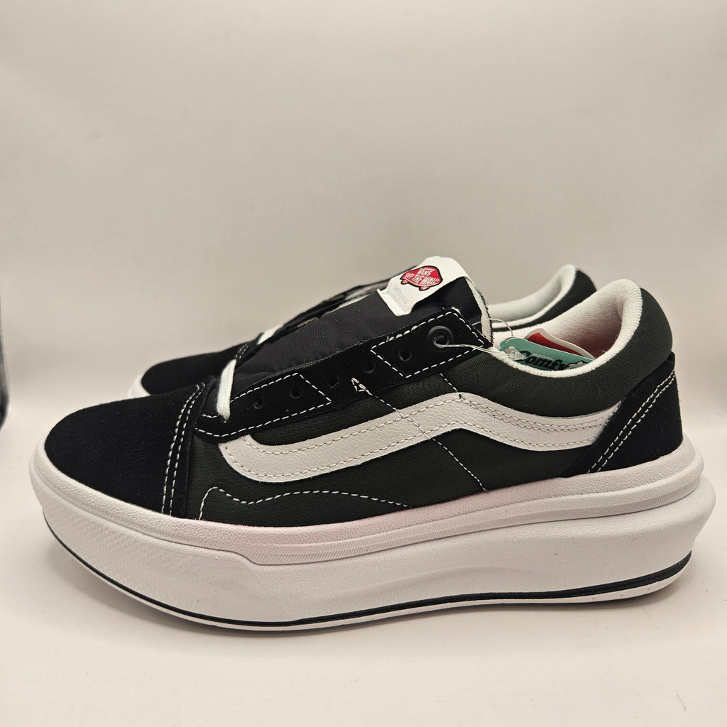 VANS WOMEN'S 8 BLACK WHITE OLD SKOOL OVERT COMFYCUSH NWOB PUFFY