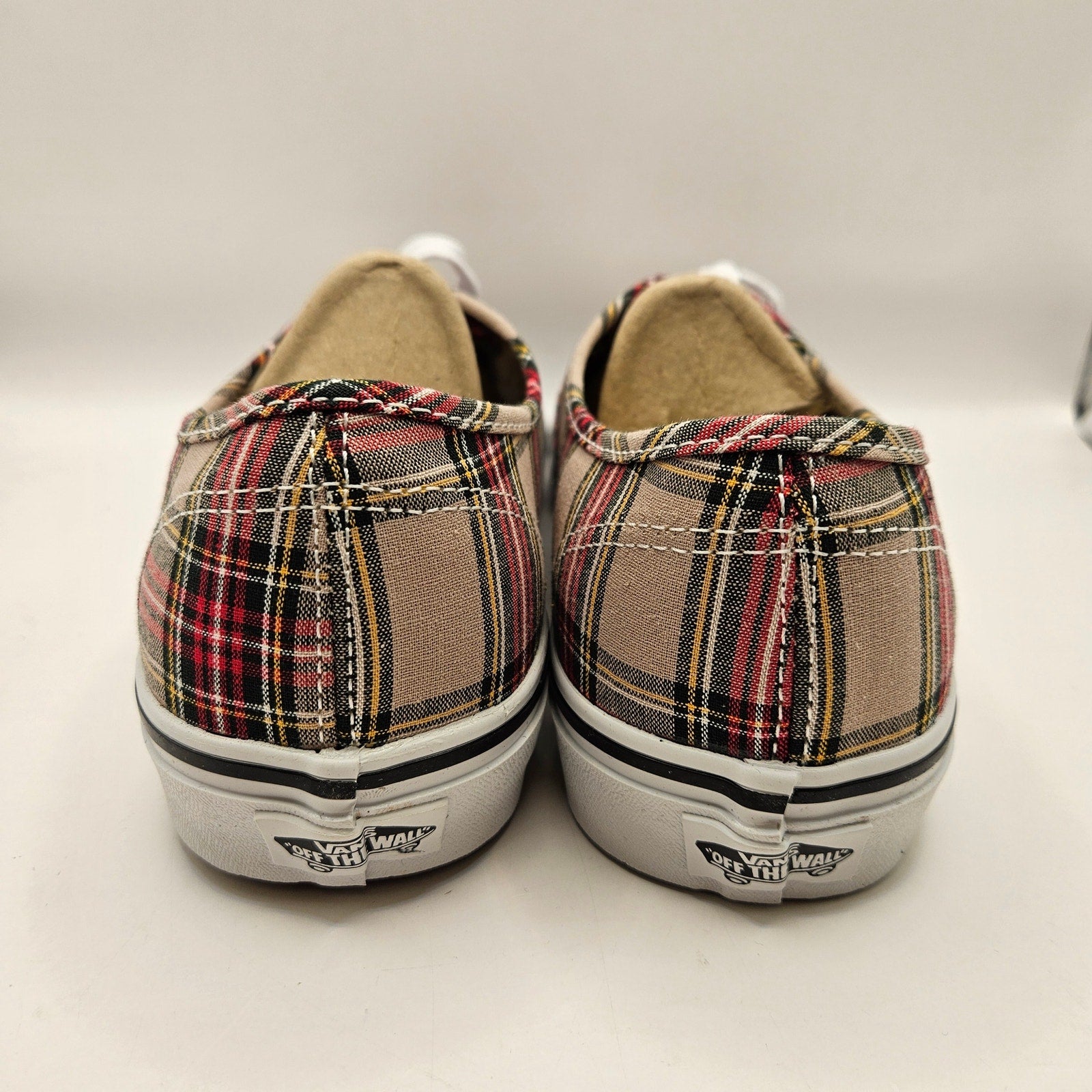VANS MEN'S 11 AUTHENTIC LOW TOP SNEAKER PLAID TAN NWOB VN000EGATAN