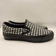 VANS MEN'S 7.5 HOUNDSTOOTH BLACK WHITE SLIP ON BLACK OUTSOLE NWOB