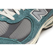 NEW BALANCE 2002R MEN'S 9.5 M2002REM GREEN GREY RUNNING SHOES NIB