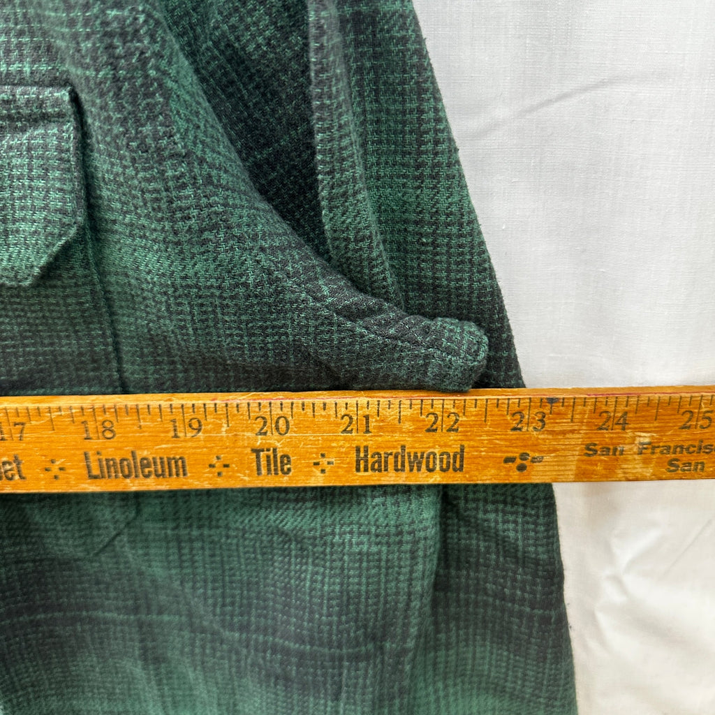 Levi's Mens Relax Fit Pine Green Plaid Shirt Size Medium