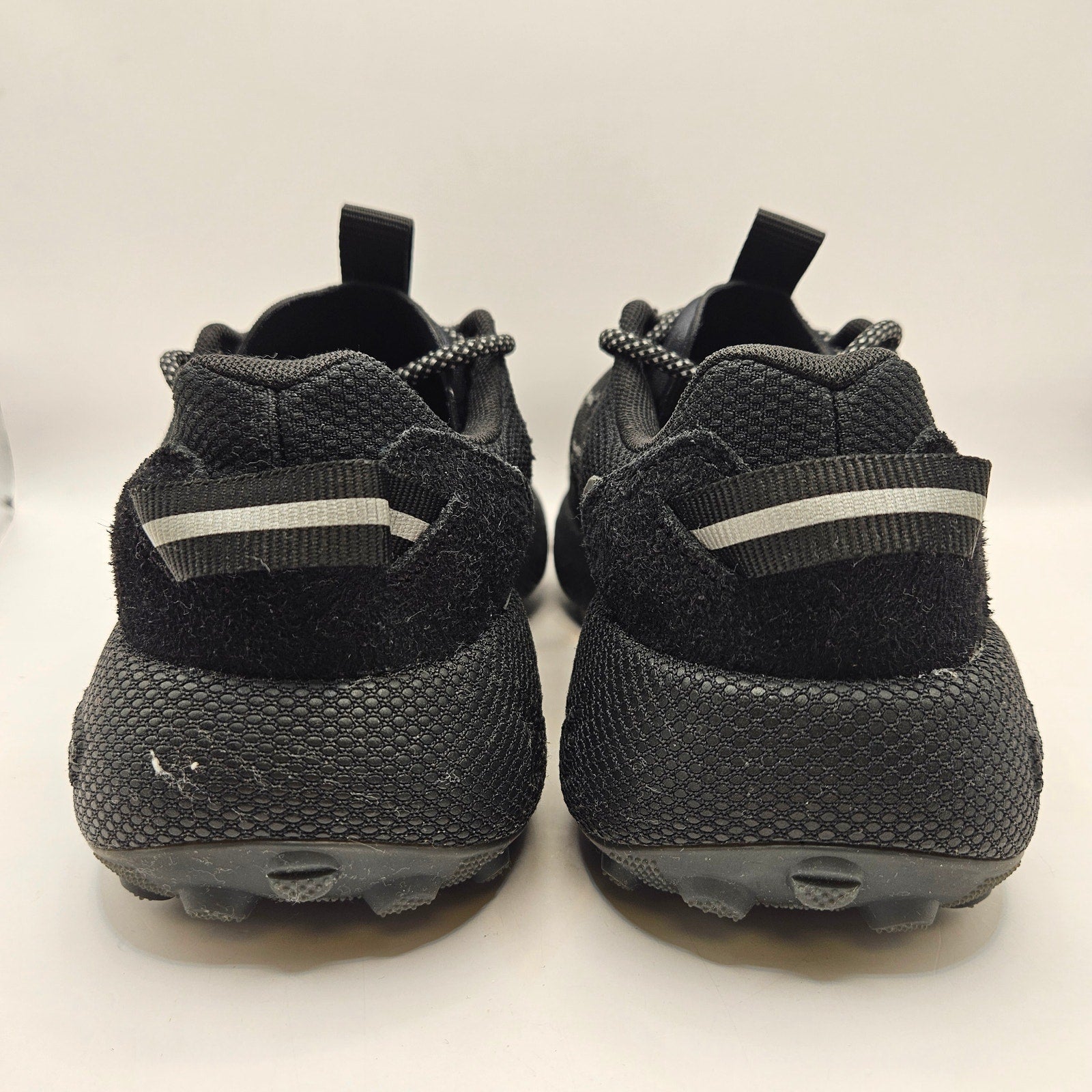 UNDER ARMOUR M7.5 W9 FAT TIRE VENTURE PRO BLACK REFLECTIVE RUNNER SHOE 3028160