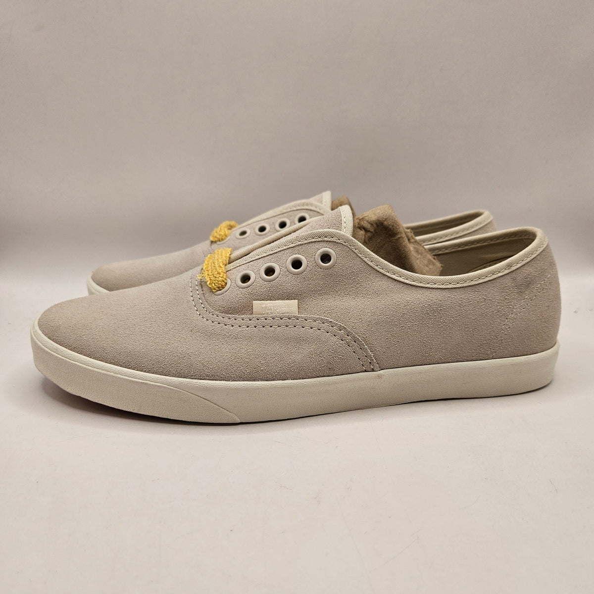 VANS WOMEN'S 9 AUTHENTIC LOW PRO FAT LACE TURTLEDOVE YARROW SUEDE BEIGE