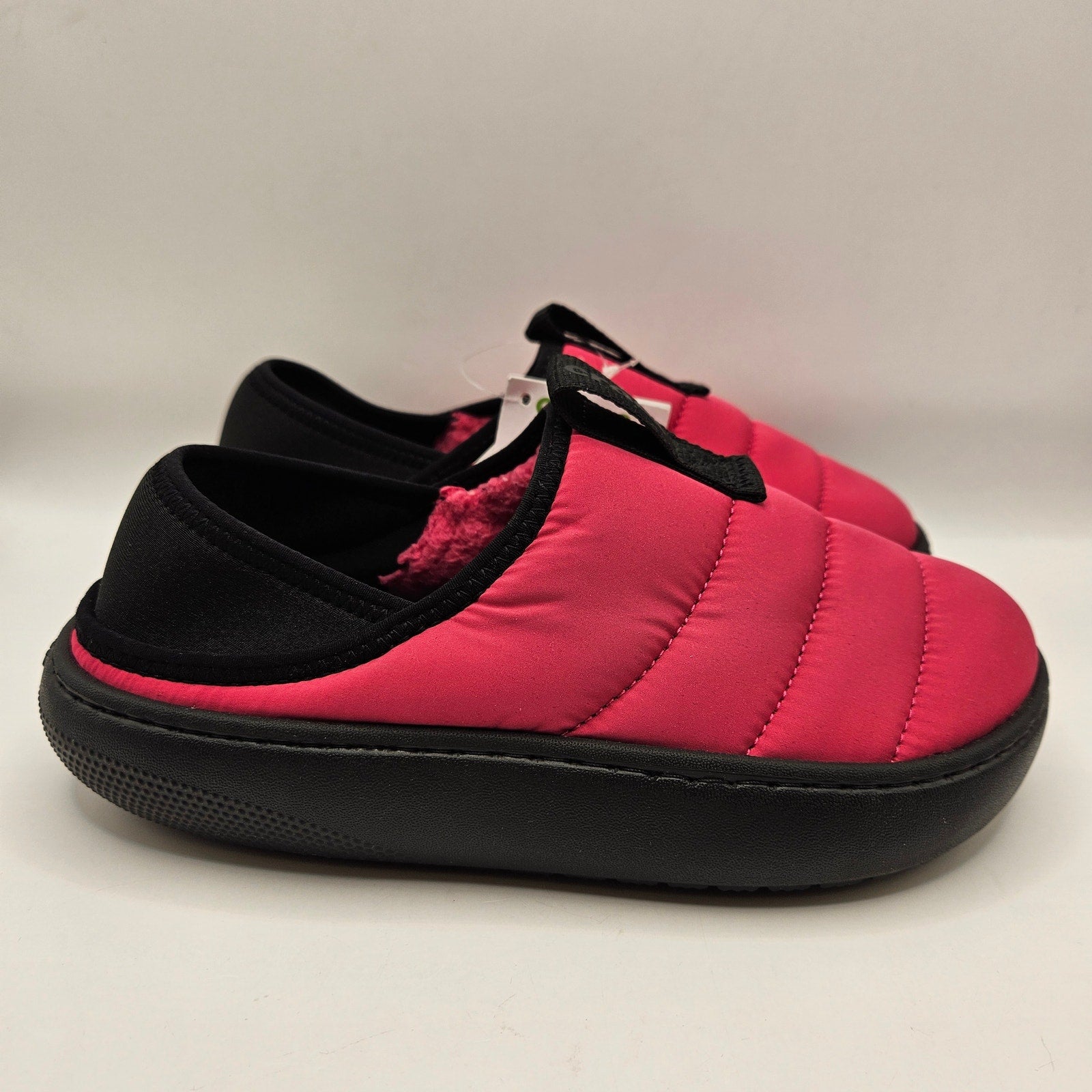 CROCS WOMEN'S 6 CLASSIC PUFF MOC SLIP ON CLOG SHOES PINK BLACK NWT 210706-6ZT