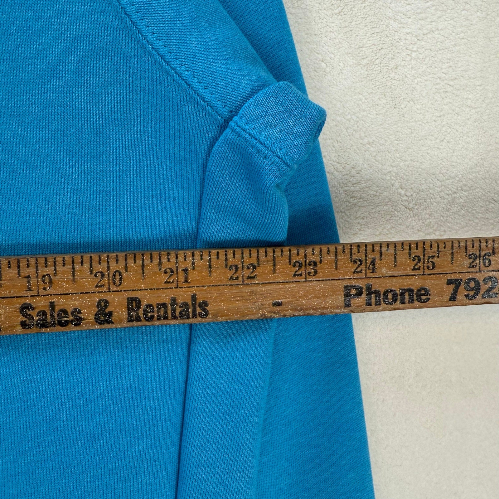 NIKE x LEBRON JAMES MEDIUM HOODIE 20 YEAR CAREER BASKETBALL LION BLUE DQ6129-446