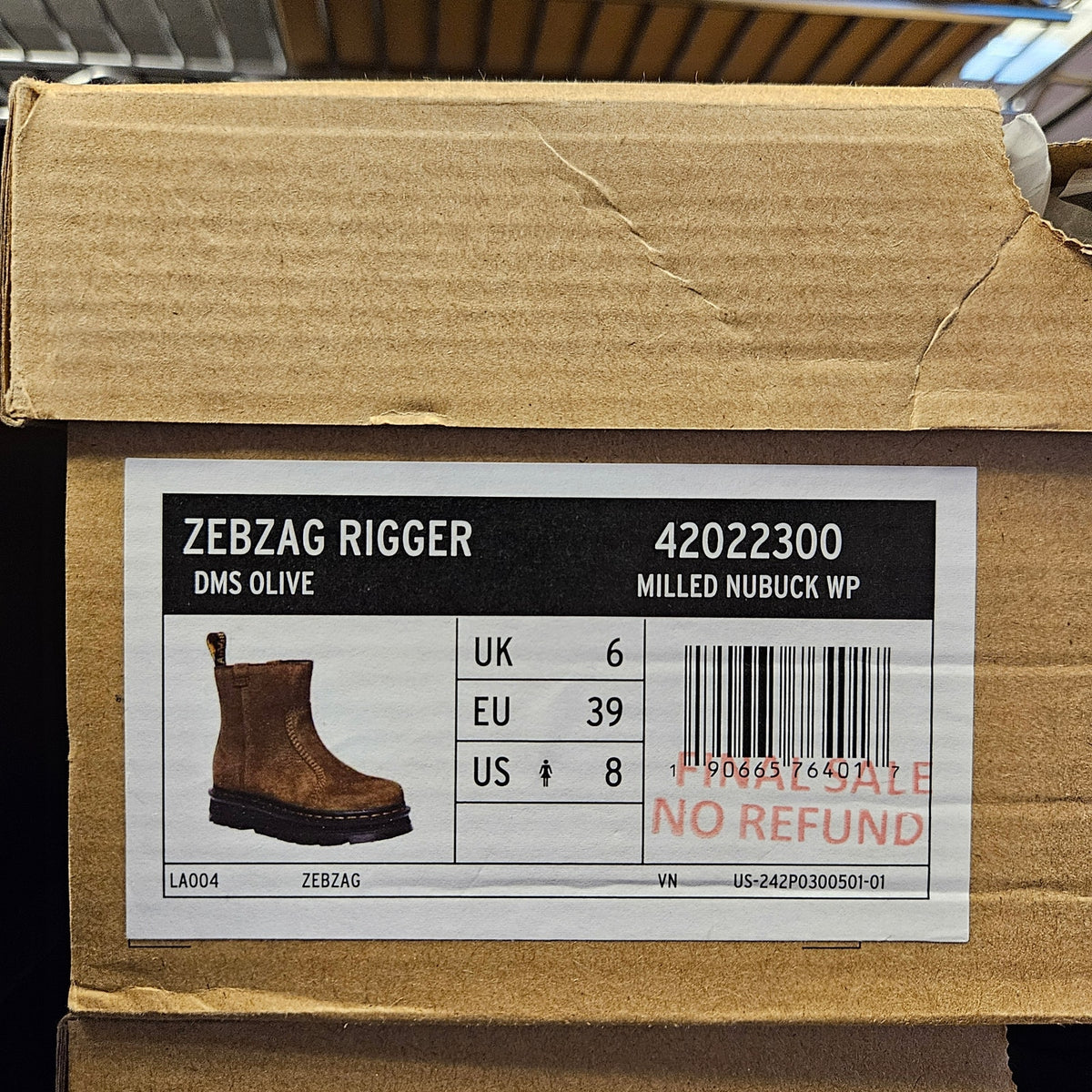 DR MARTENS WOMEN'S 8 ZEBZAG RIGGER DARK OLIVE MILLED NUBUCK WATERPROOF 42022300