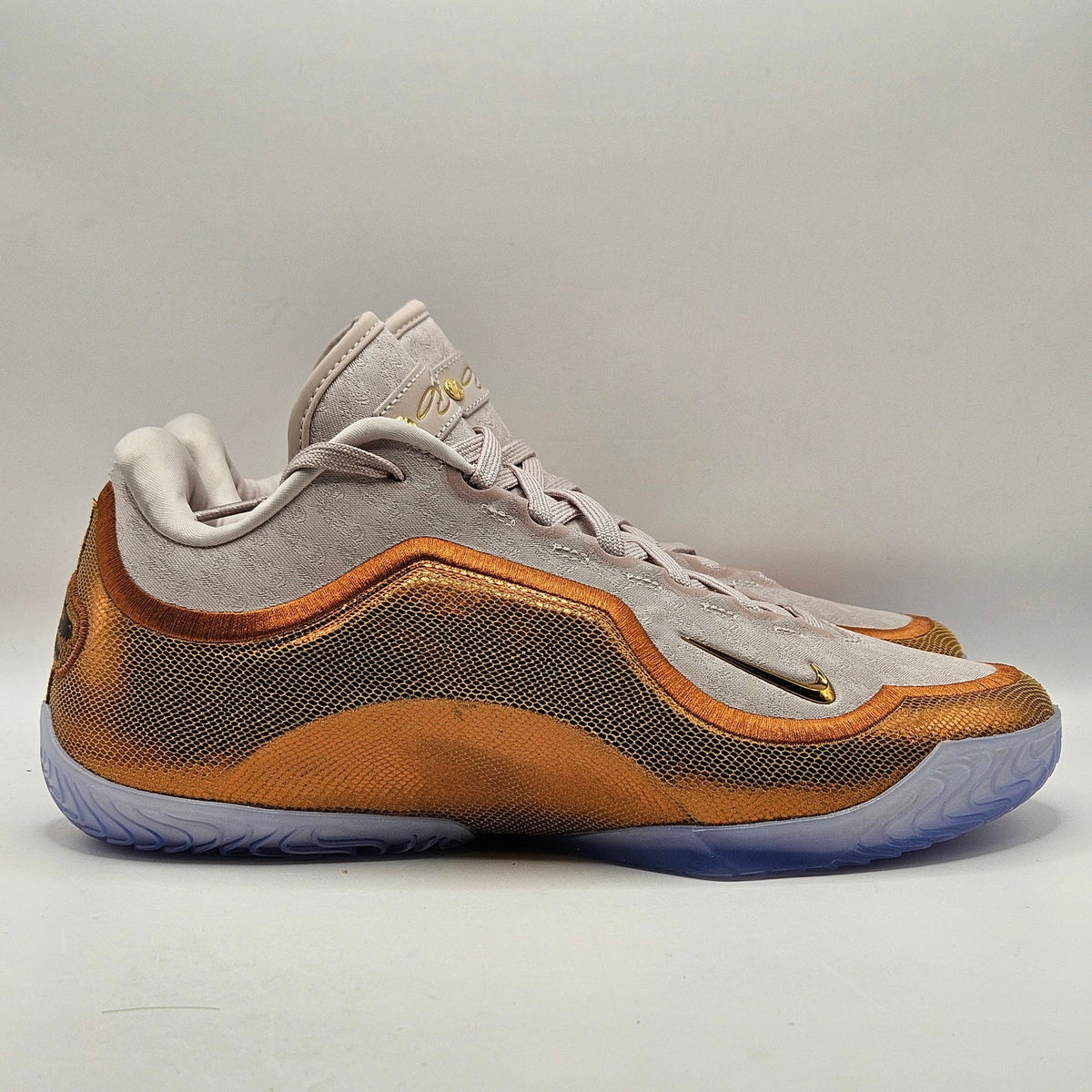 NIKE MEN'S 8.5 LEBRON 23 LEBRONTO IH1513-602 METALLIC COPPER BASKETBALL SHOES