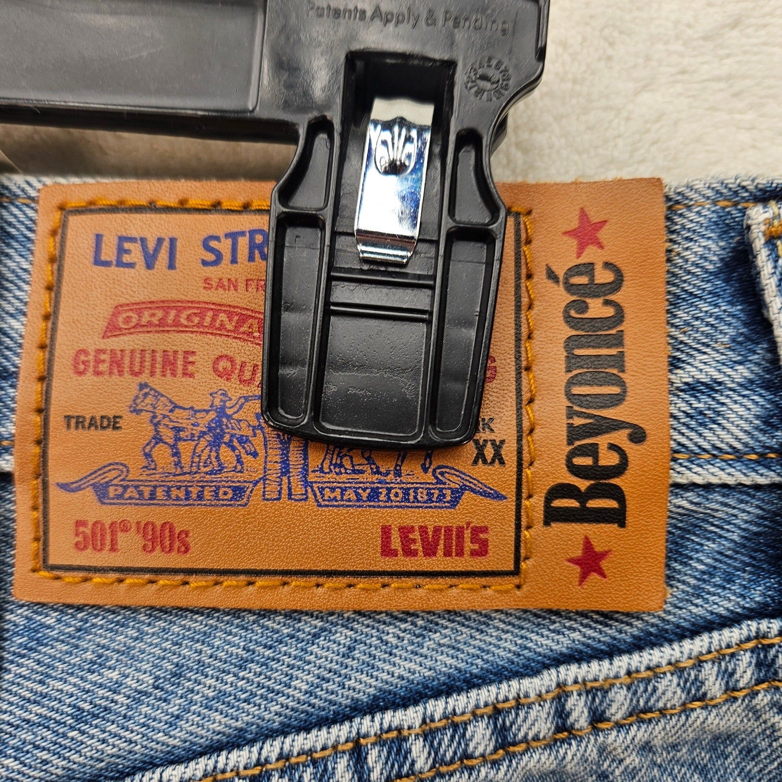 LEVI'S 501 X BEYONCE 90S STRAIGHT JEANS 28X30 WESTERN CRYSTAL NWT $150