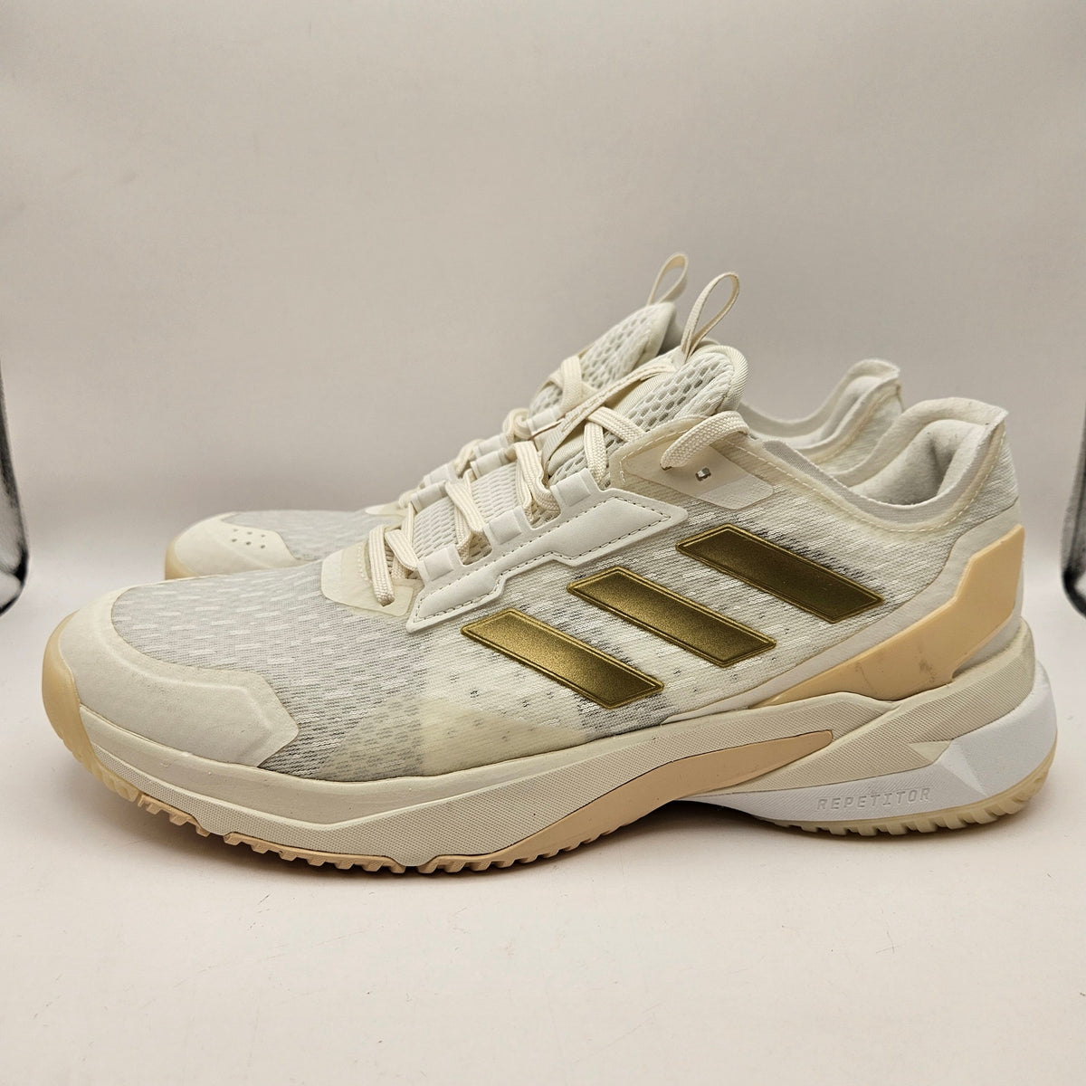 ADIDAS CRAZYFLIGHT 6 WOMEN'S 9.5 INDOOR VOLLEYBALL SHOES WHT GOLD HP7026 NWOB
