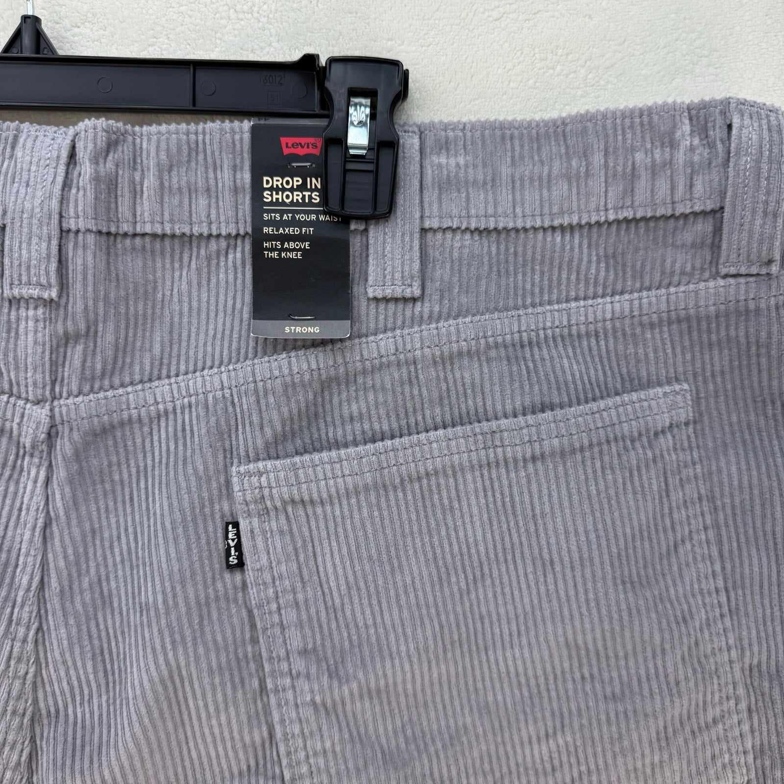 LEVI'S SIZE 44 CORDUROY SHORTS GREY CORDURA NWT