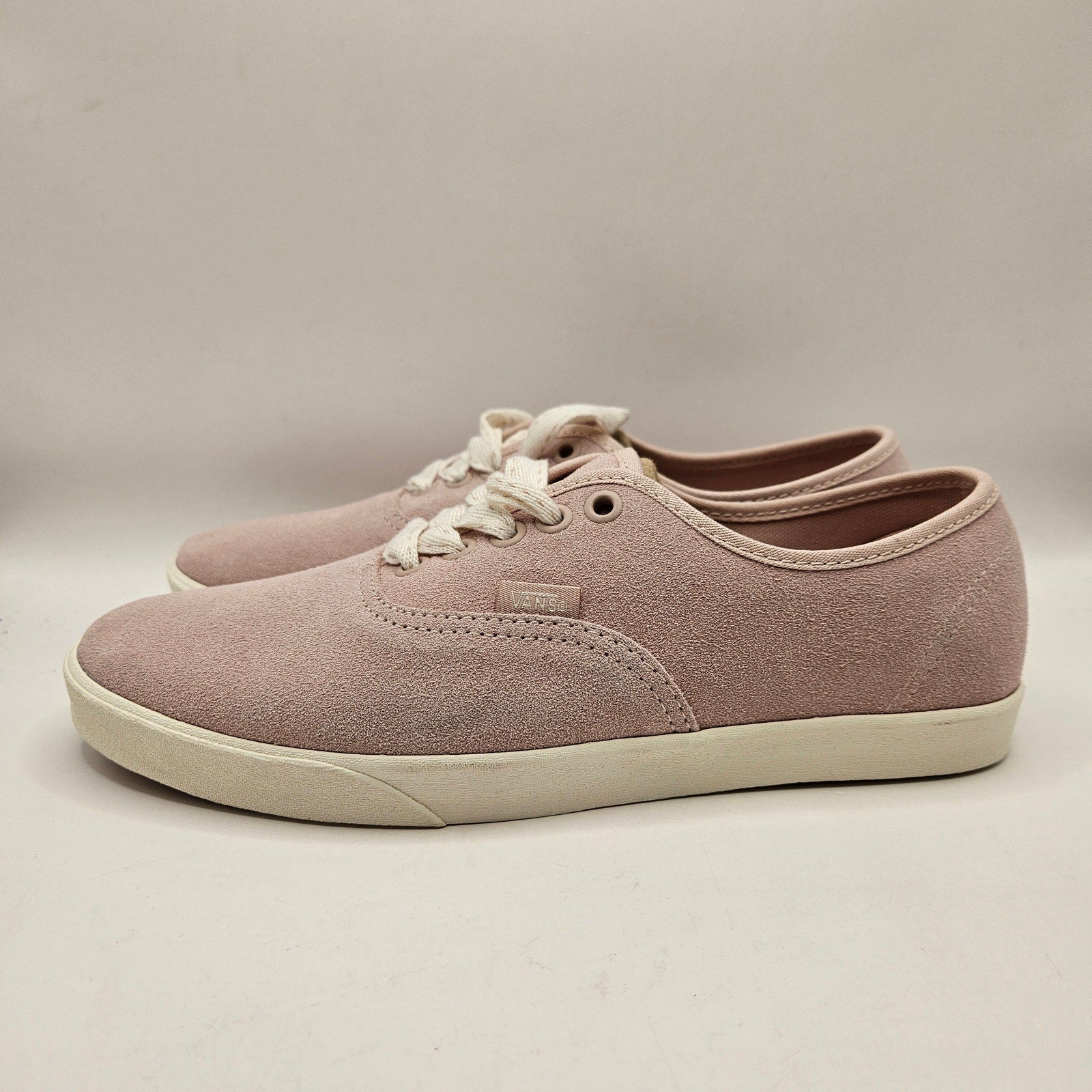 VANS WOMEN'S 8.5 AUTHENTIC LX 44 RARE HAIRY SUEDE LIGHT ROSE PINK SKATE NWOB