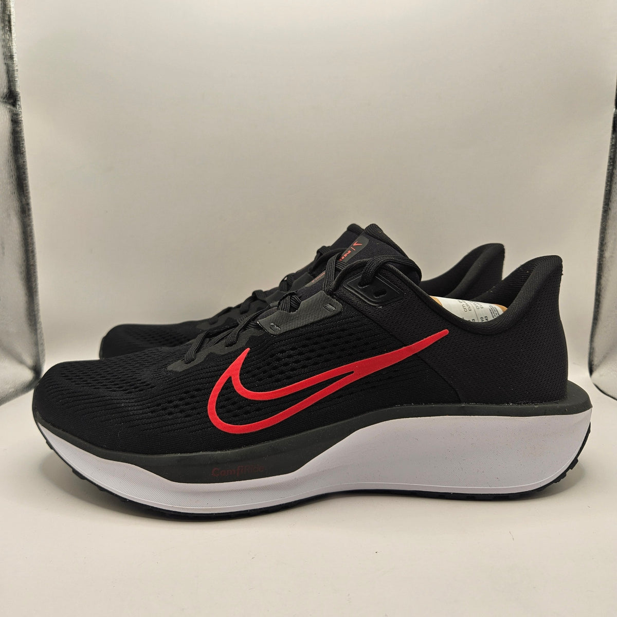 NIKE MEN'S 11 QUEST 6 BLACK WHITE UNIVERSITY RED FD6033-011 NWOB
