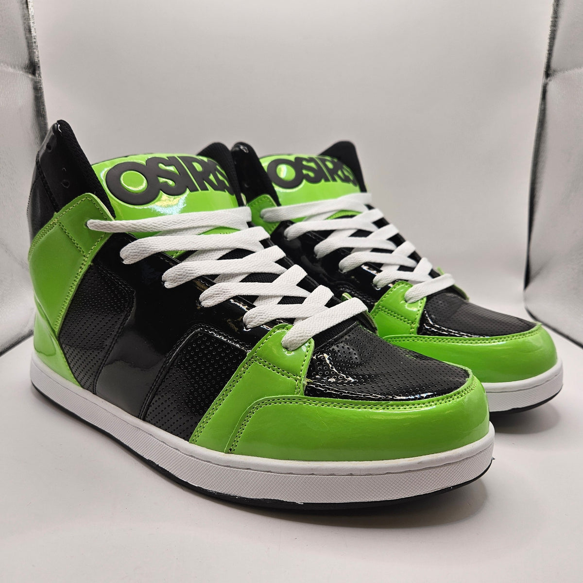 OSIRIS MEN 13 CONVOY MID HJ.BTS.26 SKATEBOARDING SHOES GREE BLACK PATENT NWOB