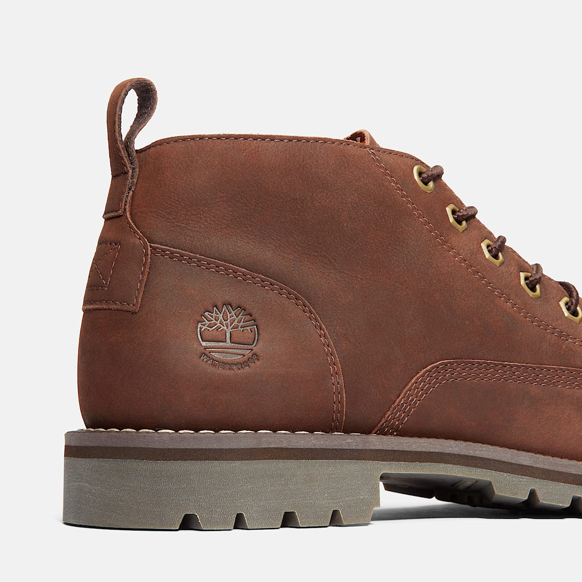 TIMBERLAND MEN'S 7.5 REDWOOD FALLS MID LACE UP WATERPROOF CHUKKA SOIL