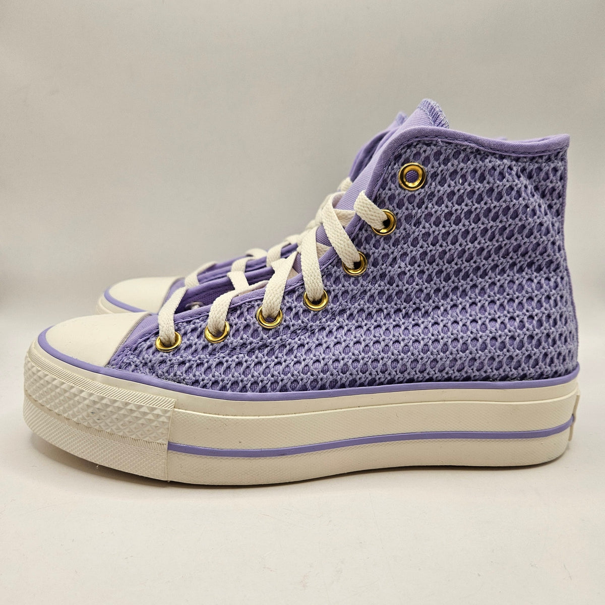 CONVERSE WOMEN'S 7 CHUCK TAYLOR HI PLATFORM LAVENDER LACE UP SNEAKERS A13644C