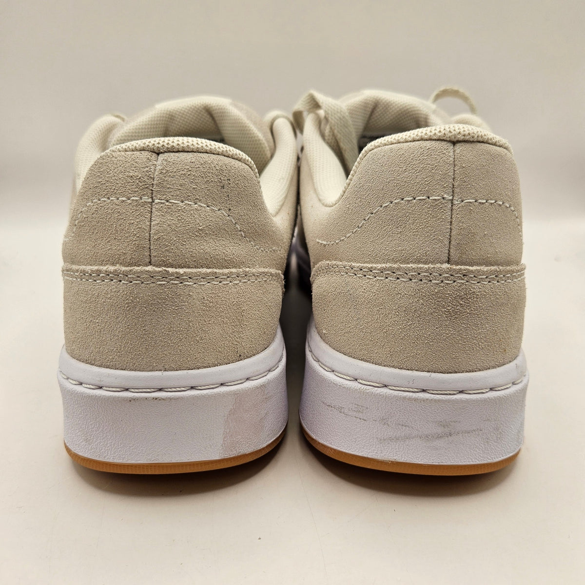 UNDER ARMOUR WOMEN'S 9 OFFICAL SUEDE IVORY TOP LACE LOW SNEAKER 3028636-100