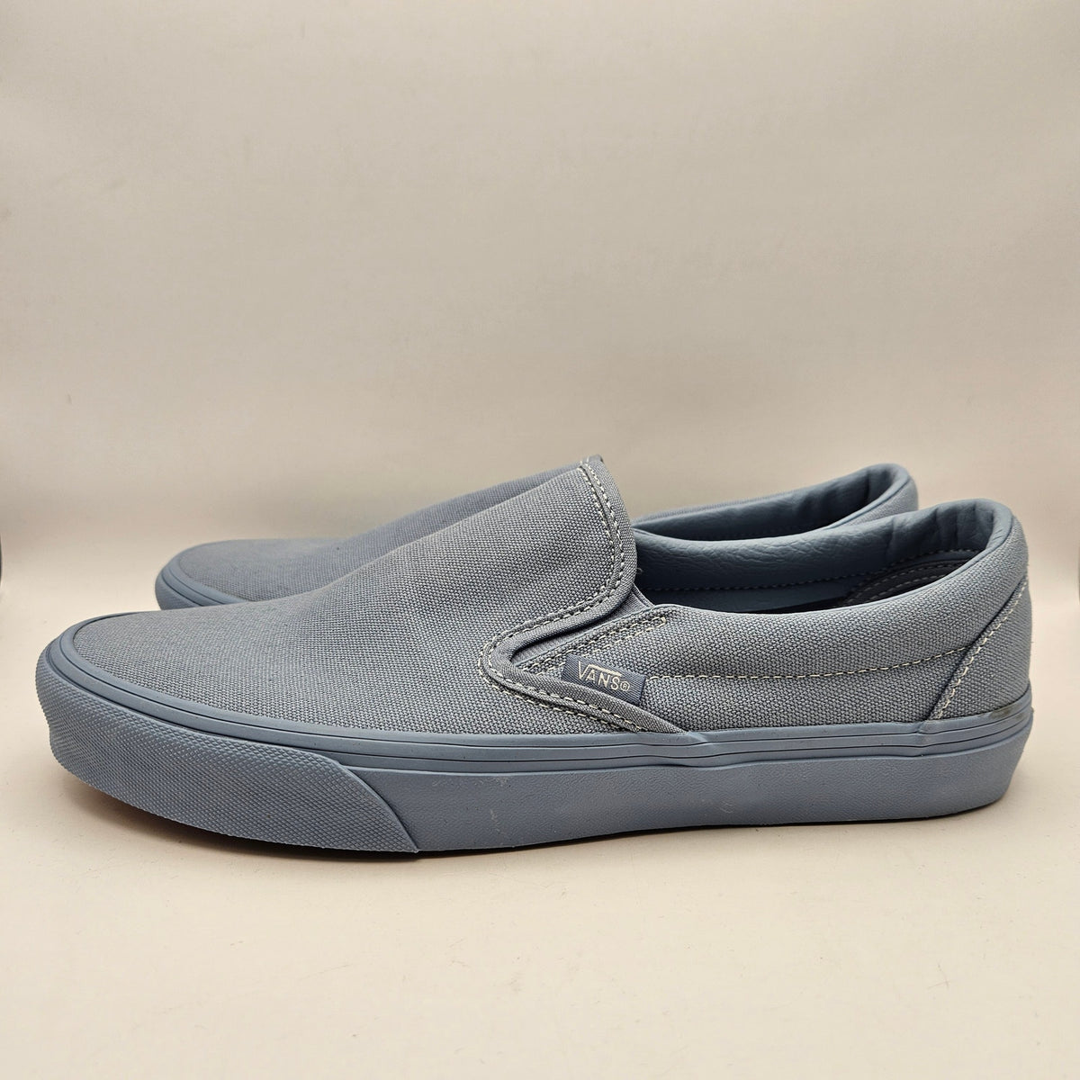 VANS MEN'S 9.5 CLASSIC SLIP ON PASTEL MONO DUSTY BLUE NWOB