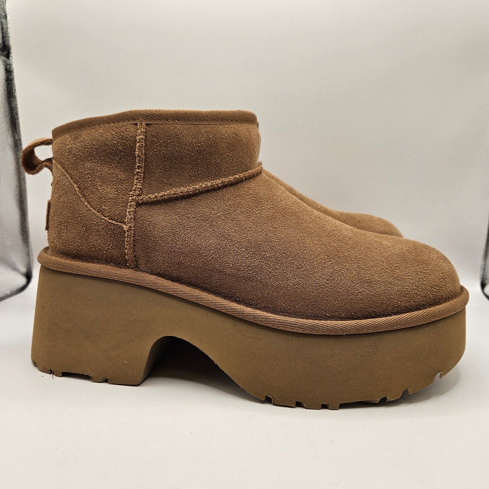 UGG WOMEN'S 9 ULTRA MINI HEIGHTS CHESTNUT SUEDE PLATFORM BOOTS 1158311 NWOB