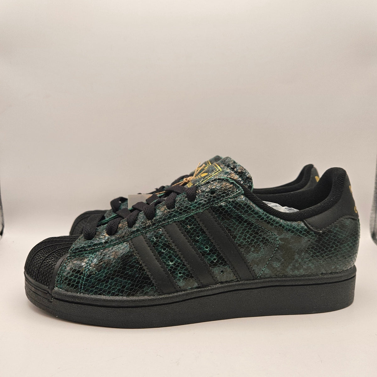 ADIDAS ORIGINALS WOMEN'S 9 SUPERSTAR BLACK GREEN SNAKESKIN SHELL TOE NWOB