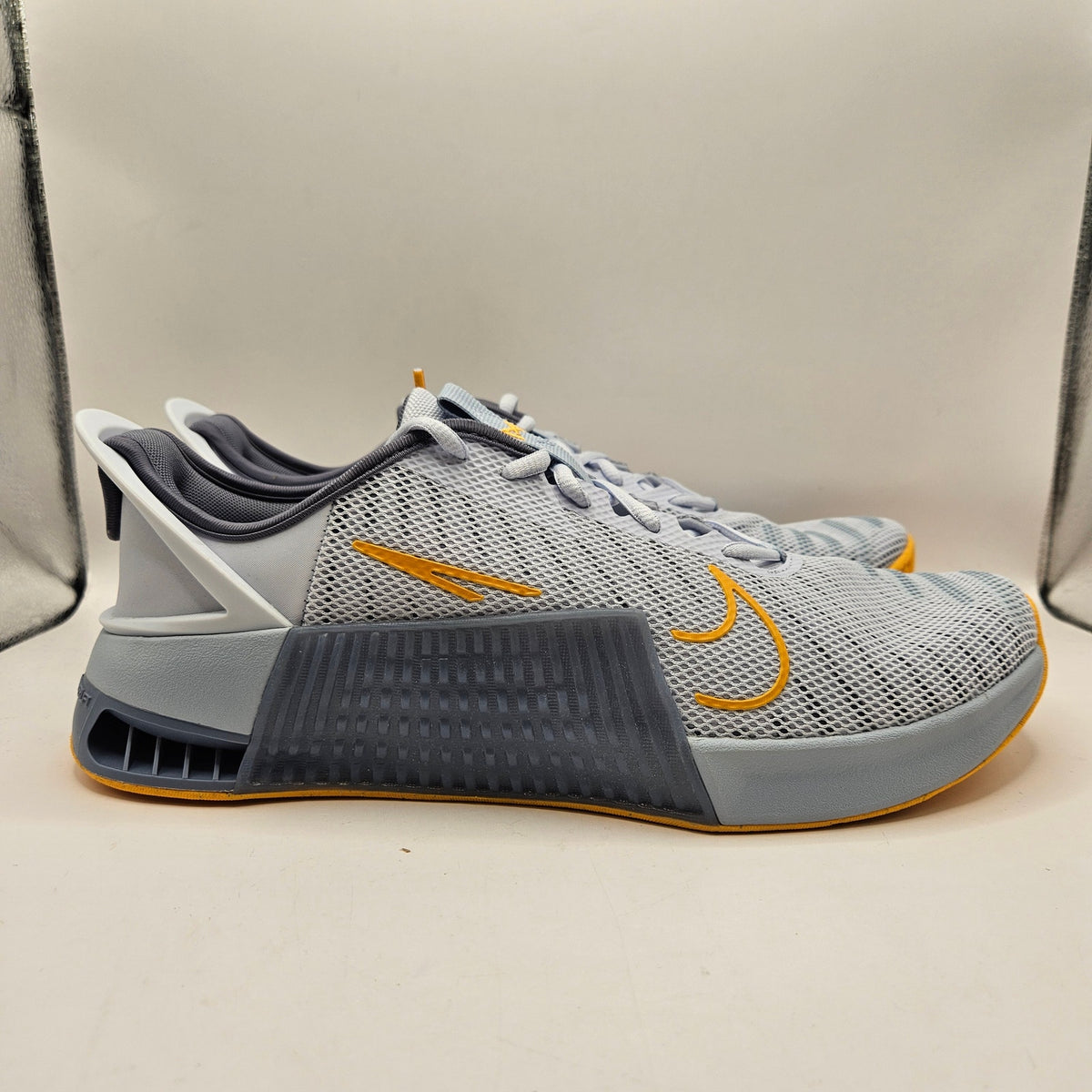NIKE MEN'S 11 METCON 9 EASYON GREY GYM SHOES DZ2615-005 NWOB