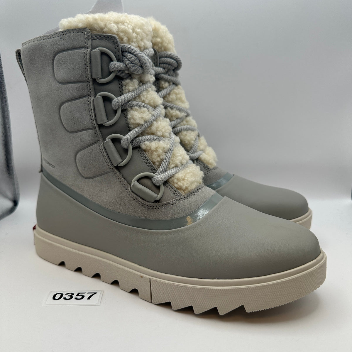 SOREL Women's 10 JOAN OF ARCTIC NEXT LITE Gray/White Fur Waterproof