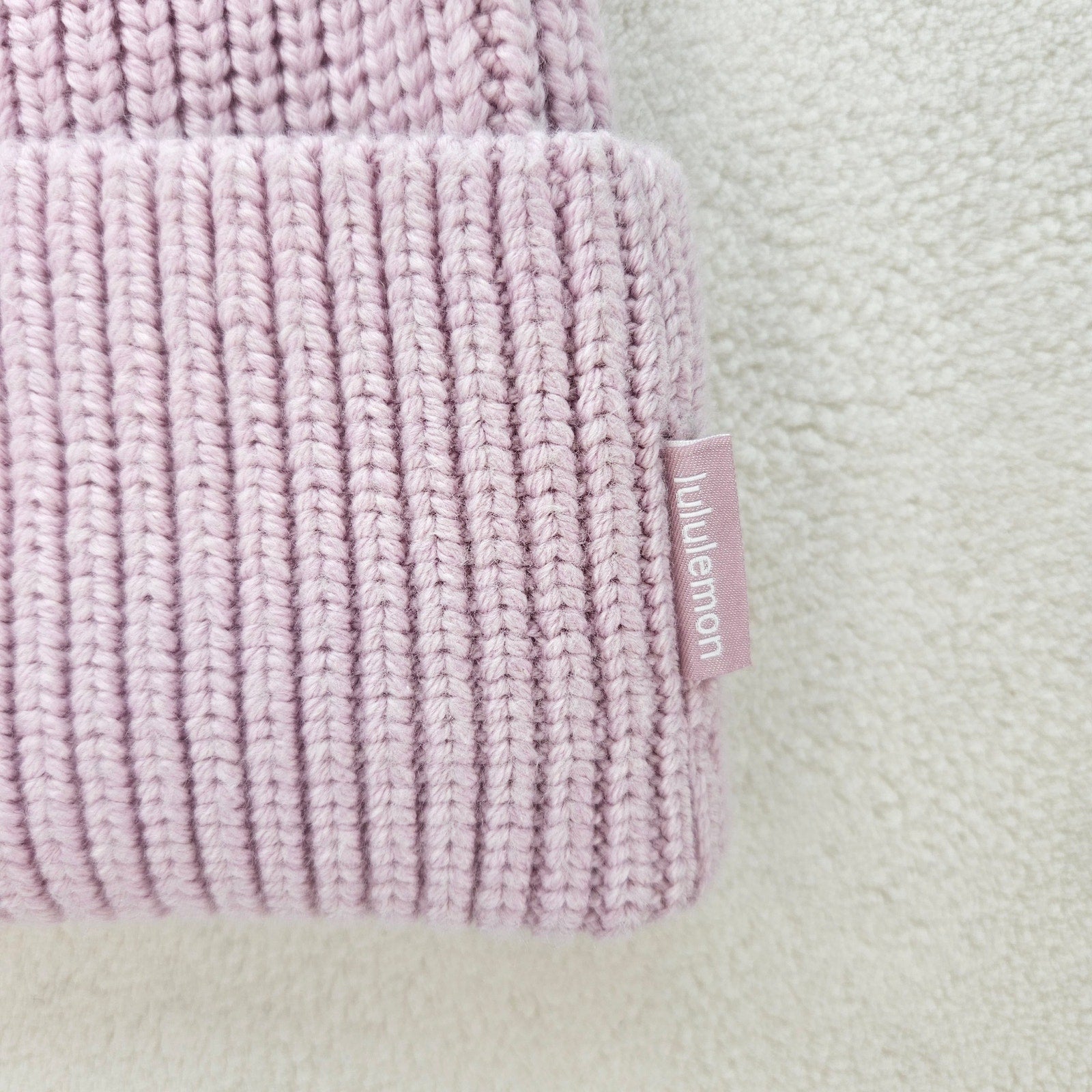 LULULEMON WOMEN'S L/XL RIBBED MERINO WOOL-BLEND KNIT BEANIE NWOT