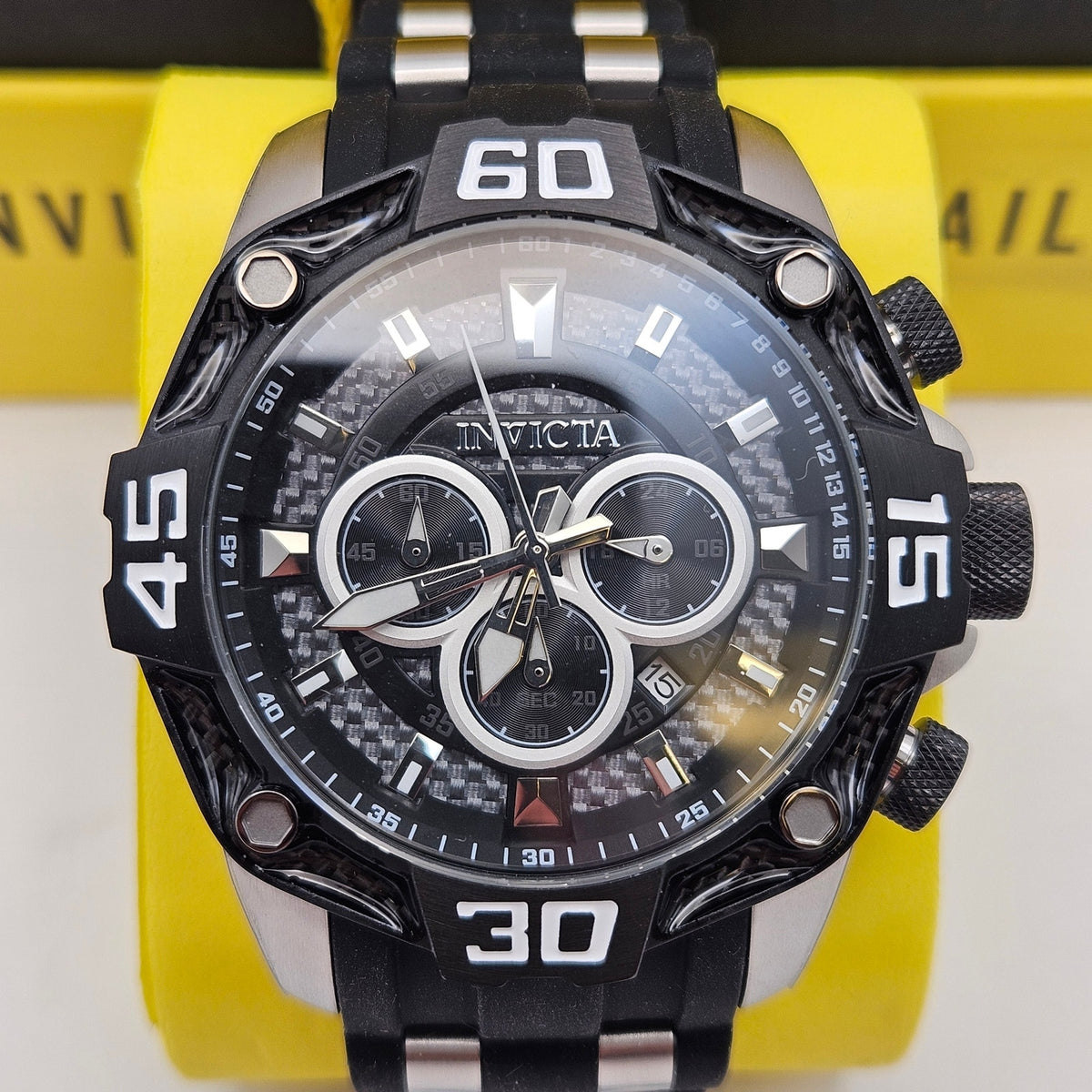 INVICTA 44704 PRO DIVER MEN'S QUARTZ BLACK AND SILVER WATCH