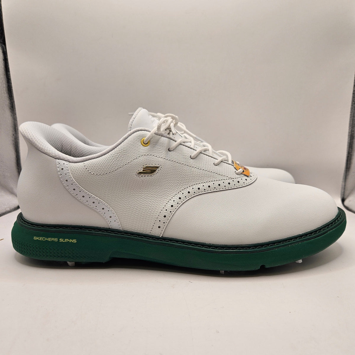 SKECHERS MEN'S 11.5 GO GOLF PRESTIGE SLIP IN SHOES 214124 ARCH FIT WHITE GREEN
