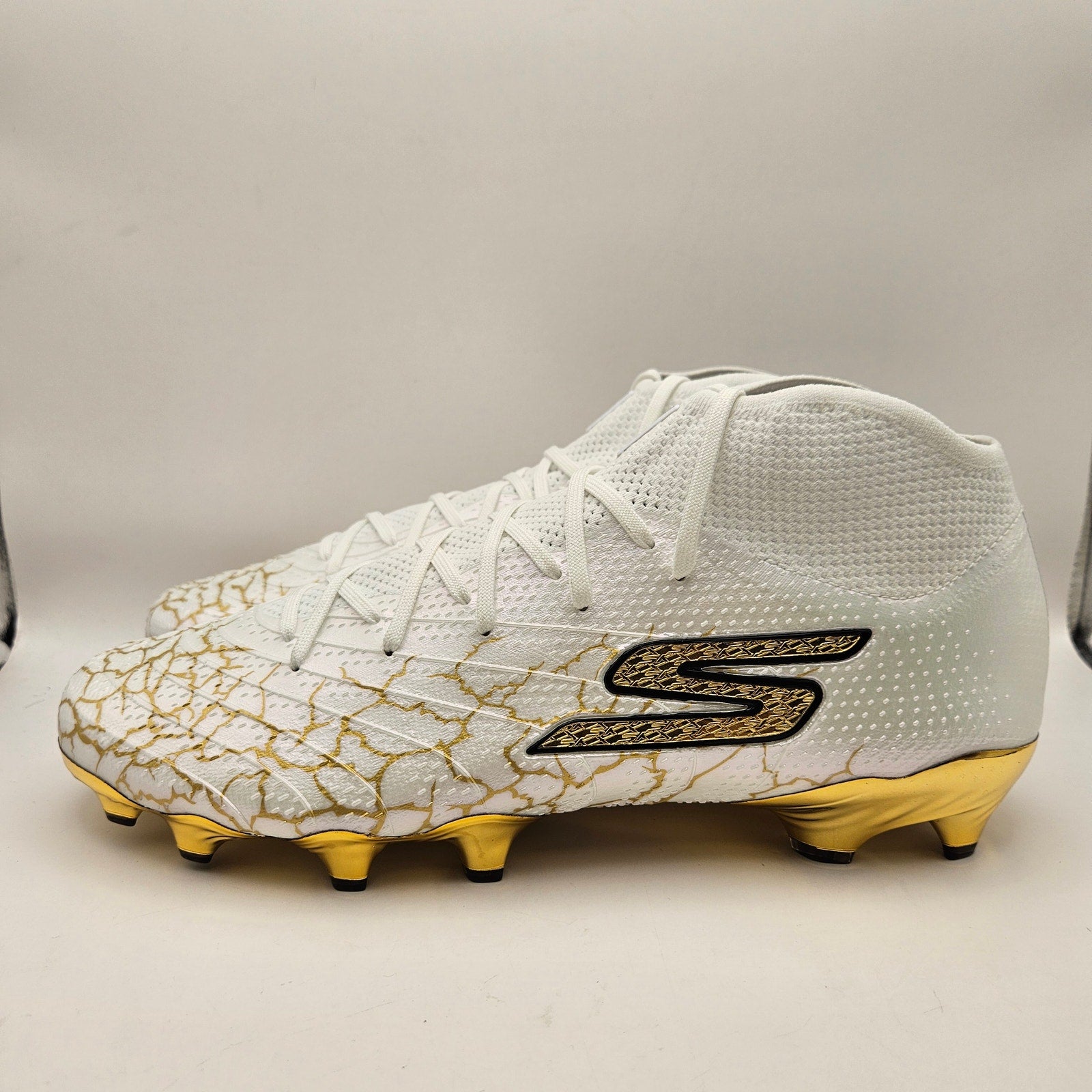 SKECHERS MEN'S 11.5 SKX 1.5 HIGH ELITE FG SOCCER CLEATS WHITE METALLIC GOLD NWOB