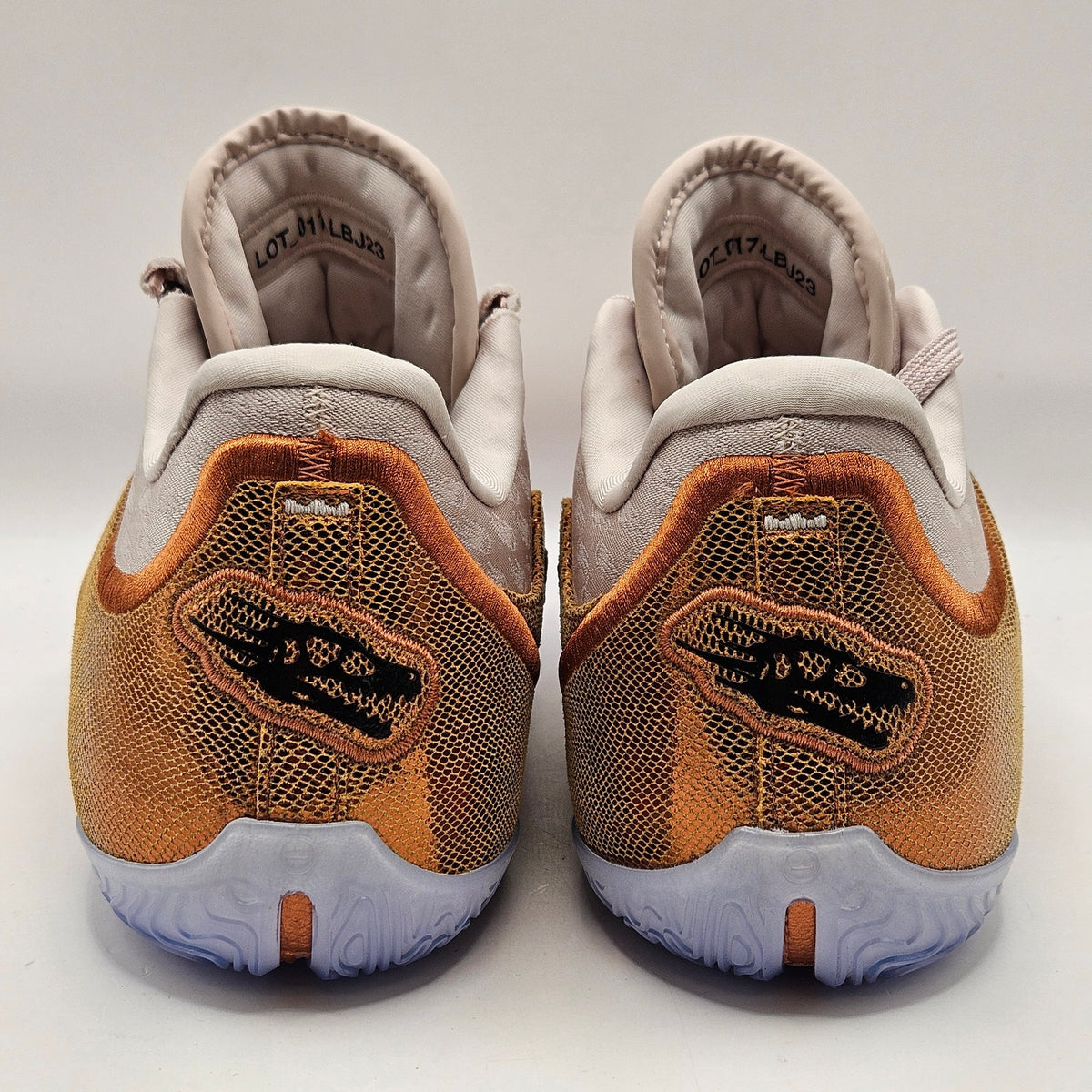 NIKE MEN'S 8.5 LEBRON 23 LEBRONTO IH1513-602 METALLIC COPPER BASKETBALL SHOES