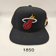 MITCHELL & NESS BLUE UNDER FINALS SNAPBACK HWC MIAMI HEAT NWT
