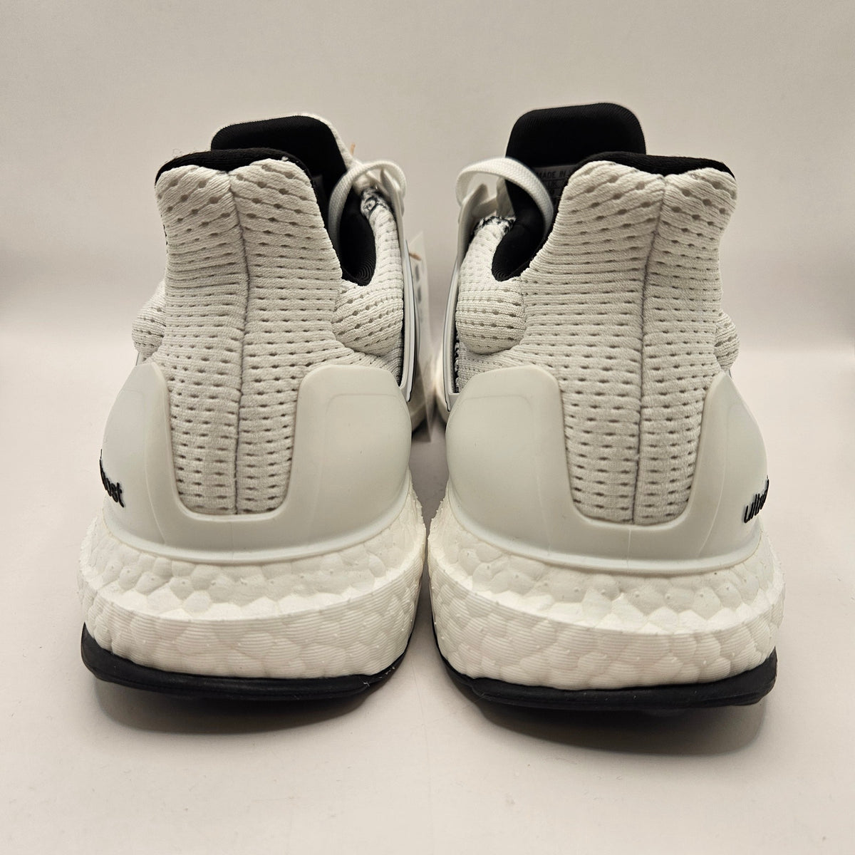 ADIDAS MEN'S 9.5 ULTRABOOST 1.0 WHITE BLACK RUNNING SHOES JR1987