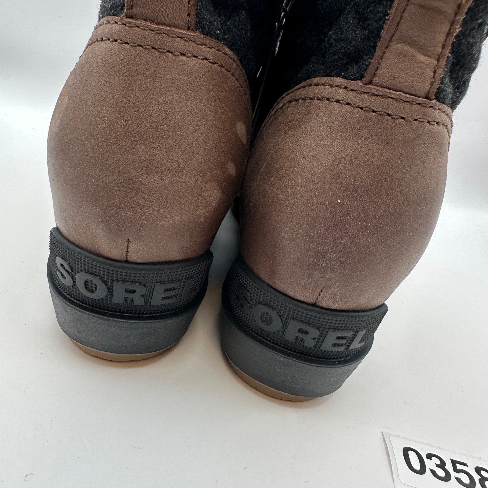 SOREL Women's 11 Evie II Lace Plus WP Tobacco/Black Boots